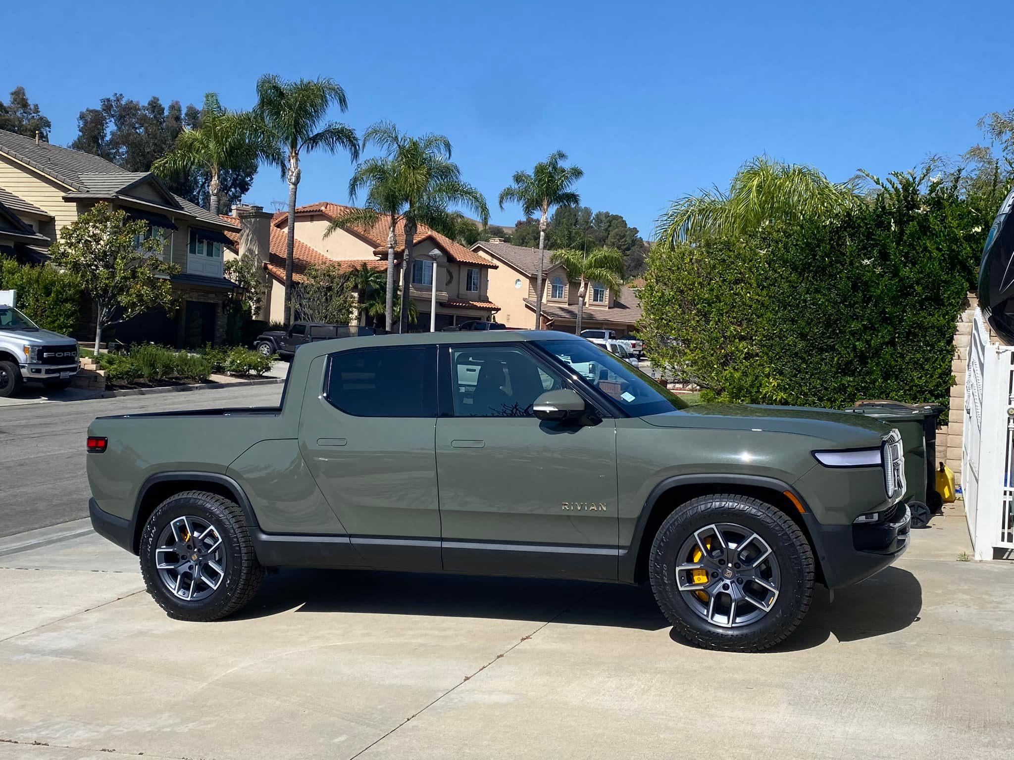 Rivian R1T R1S Delivered! My Rivian Story RIV