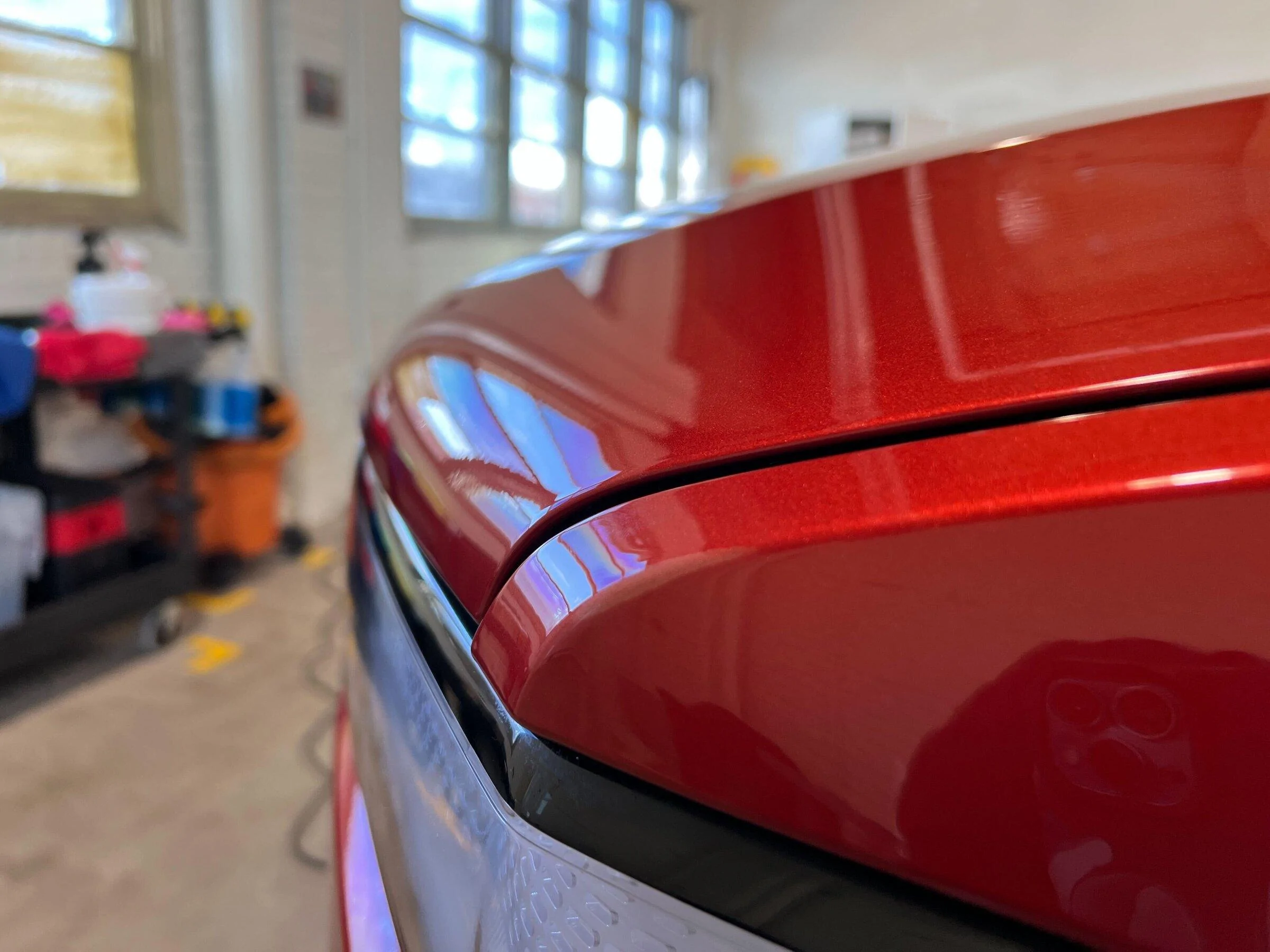 Rivian R1T R1S Tiger stripes in hood paint Image from iOS (47)