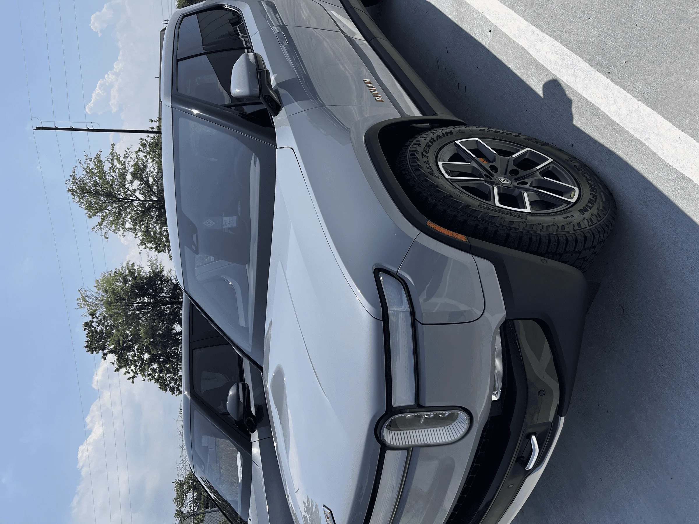 Rivian R1T R1S Rivian in Texas tempImagesfxuyh