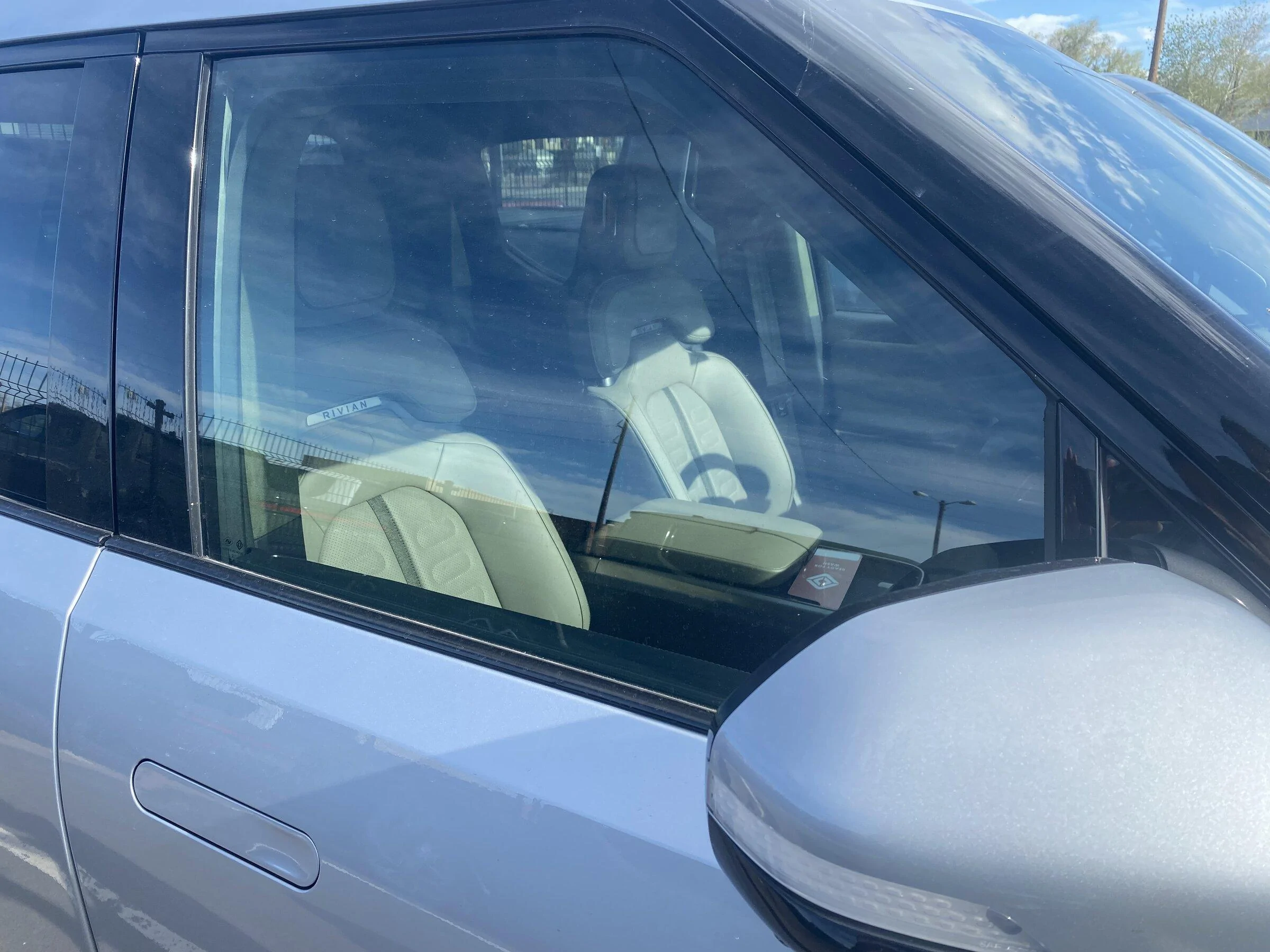 Rivian R1T R1S FOREST EDGE Rivian Interior Photos 1641A9AB-8E50-4A85-AF69-0D6CCE644964