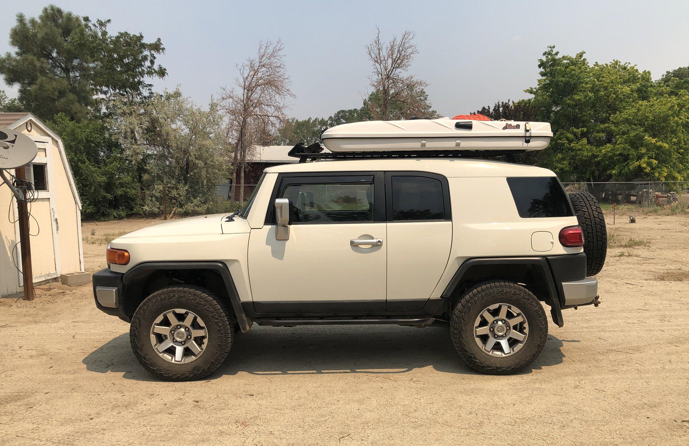 Rivian R1T R1S Roof Top Tents 712D3800-4BEB-40FD-A84F-F19132D3D8D7
