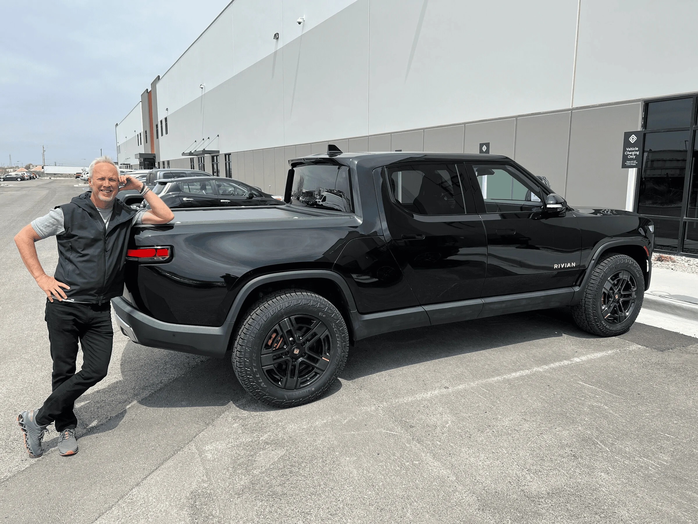 Rivian R1T R1S Rivian Service Centers / Retail Locations List / Other Facilities (Pics & Updates) 1652125091640