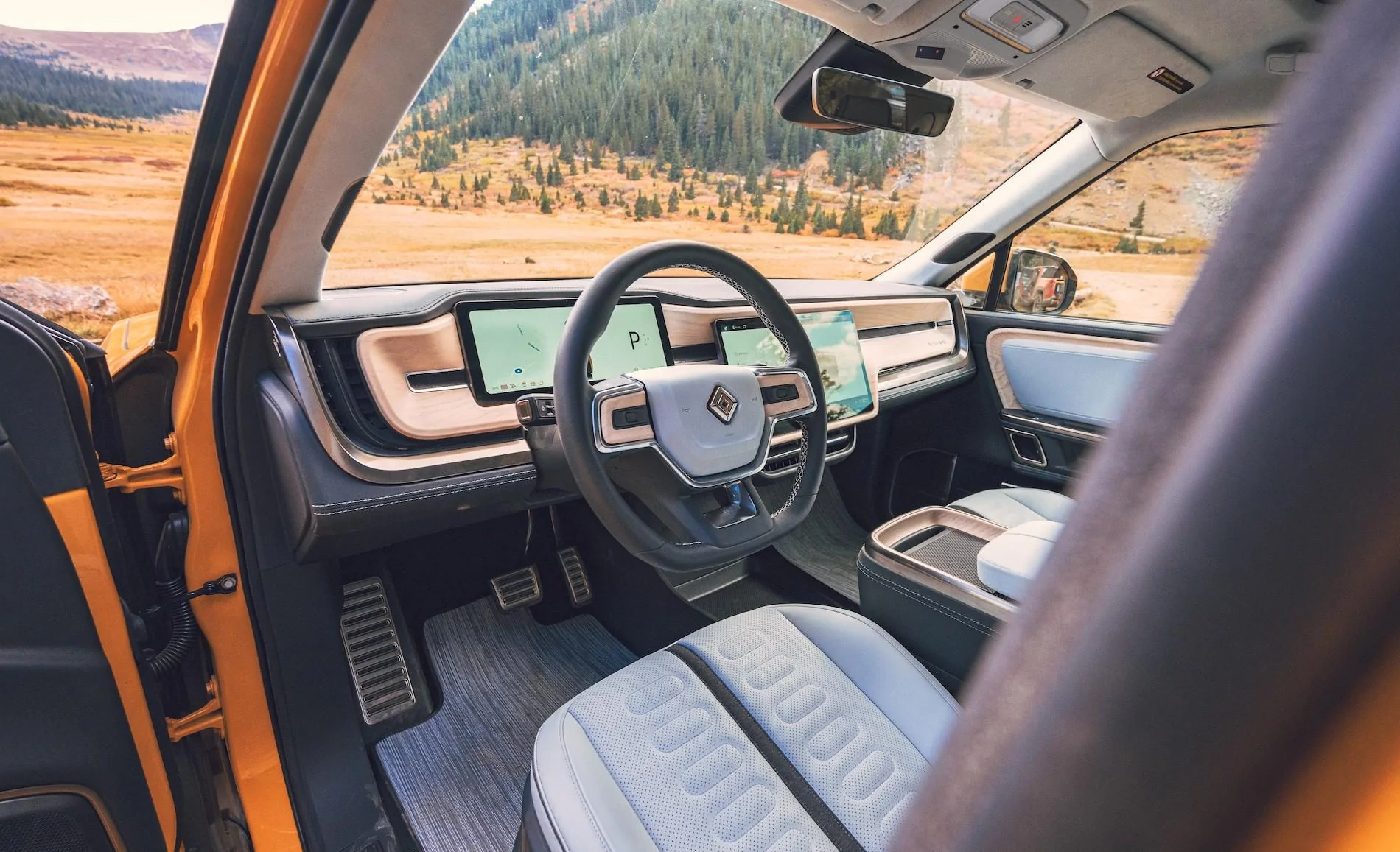 Rivian R1T R1S Rivian R1T Named One of 2022 Wards 10 Best Interiors & UX 13 Rivian R1T