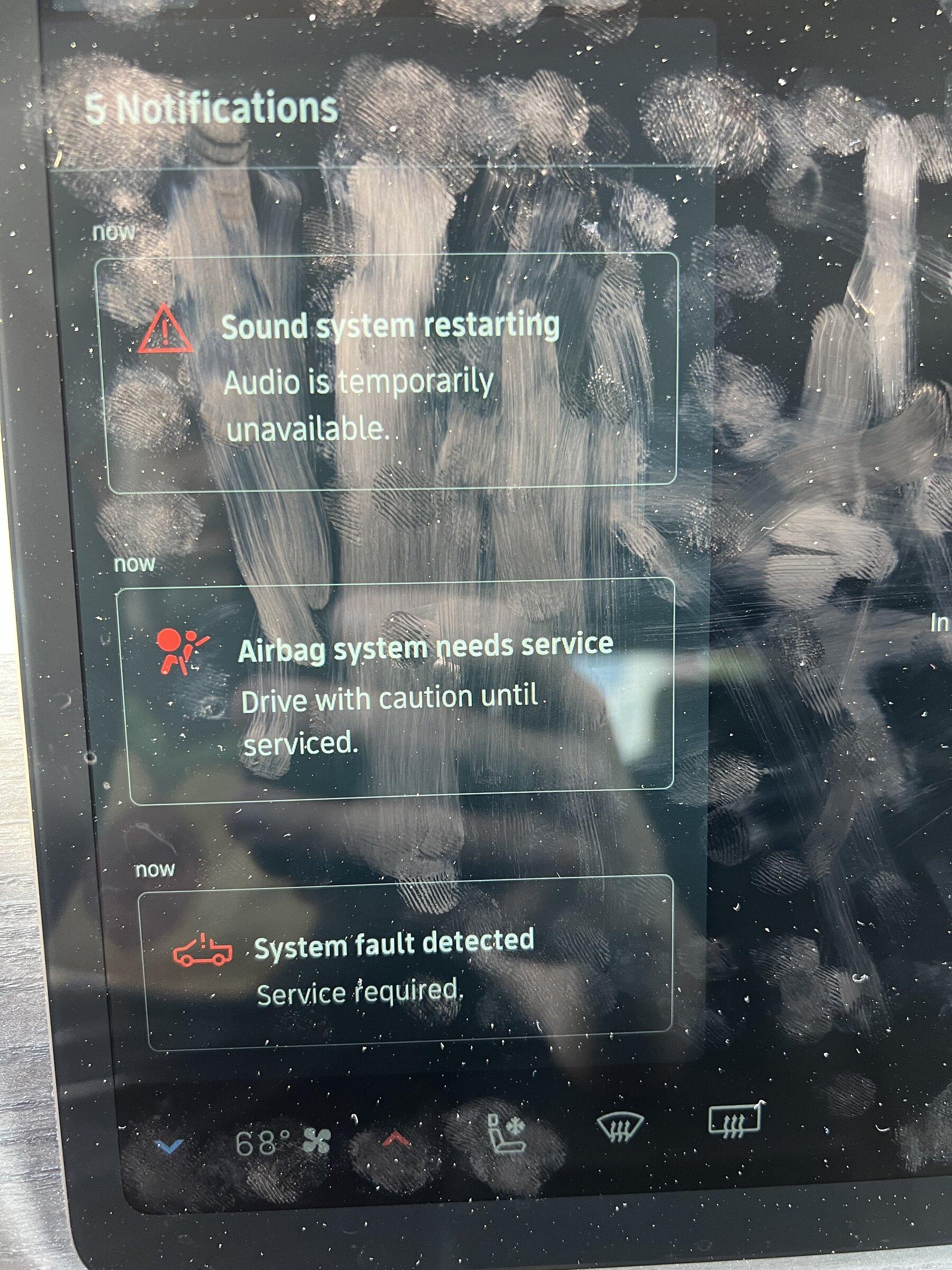 Rivian R1T R1S Rivian R1T bricked [update: 12v battery trickle issue - needs software fix] 12c87a47-a5c6-4dd8-a215-e4233b41ce56-jpe