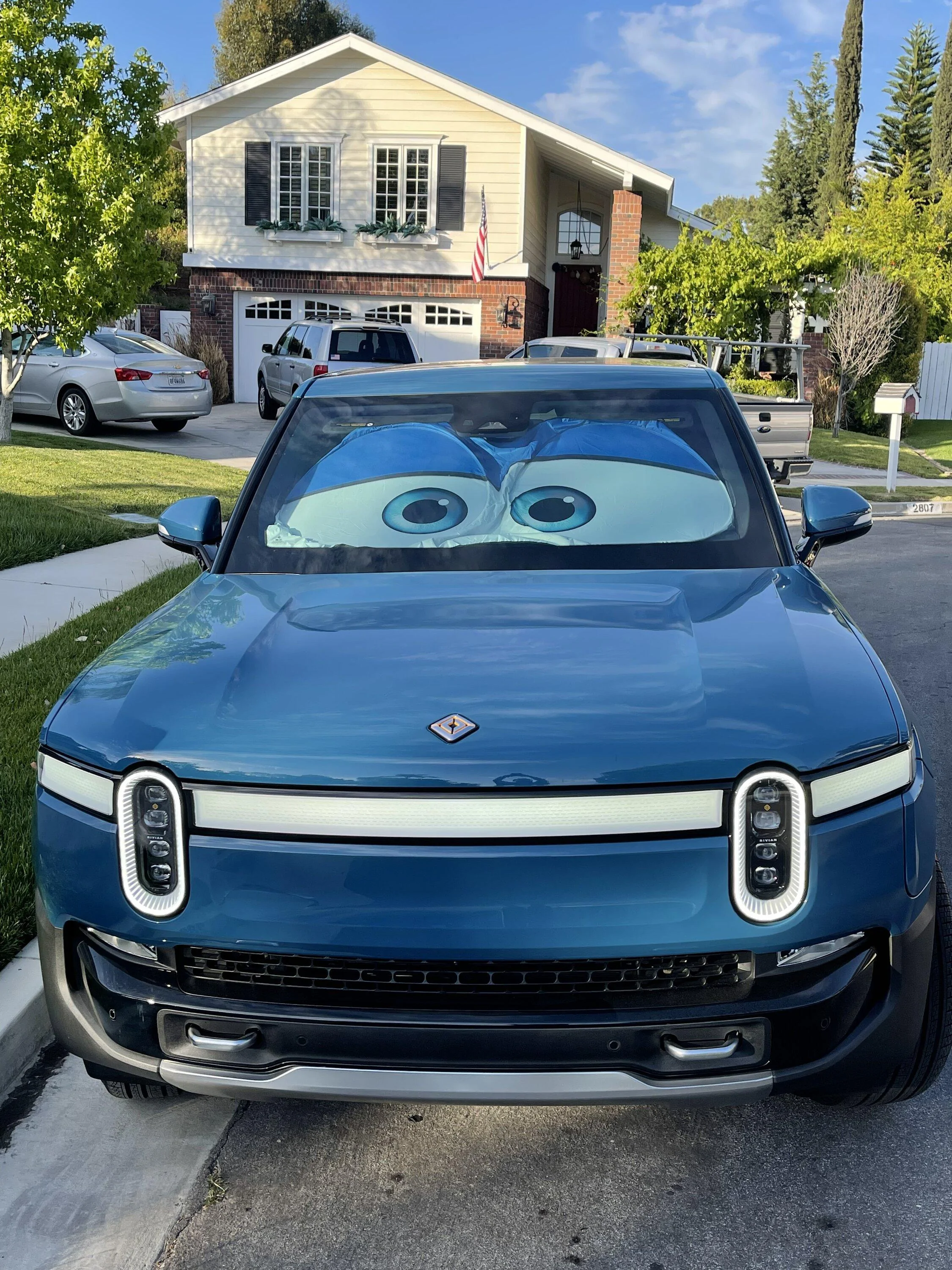 Rivian R1T R1S Got to drive an R1T  **(not R1S)** yesterday - Dang! 67486CC6-2726-474C-A89E-ADABAA92DE90