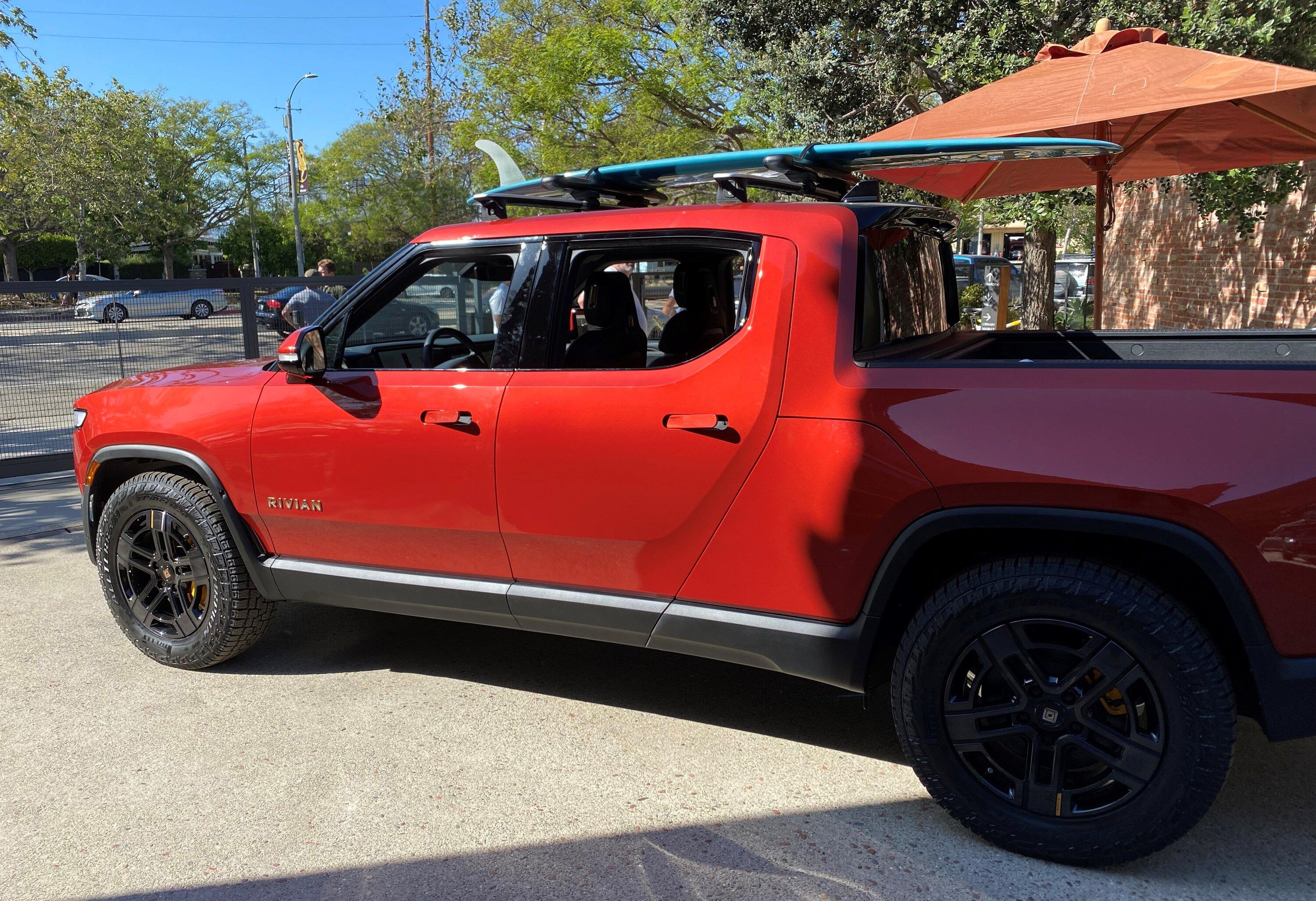 Rivian R1T R1S RED CANYON Rivian Photos R1T RC Side