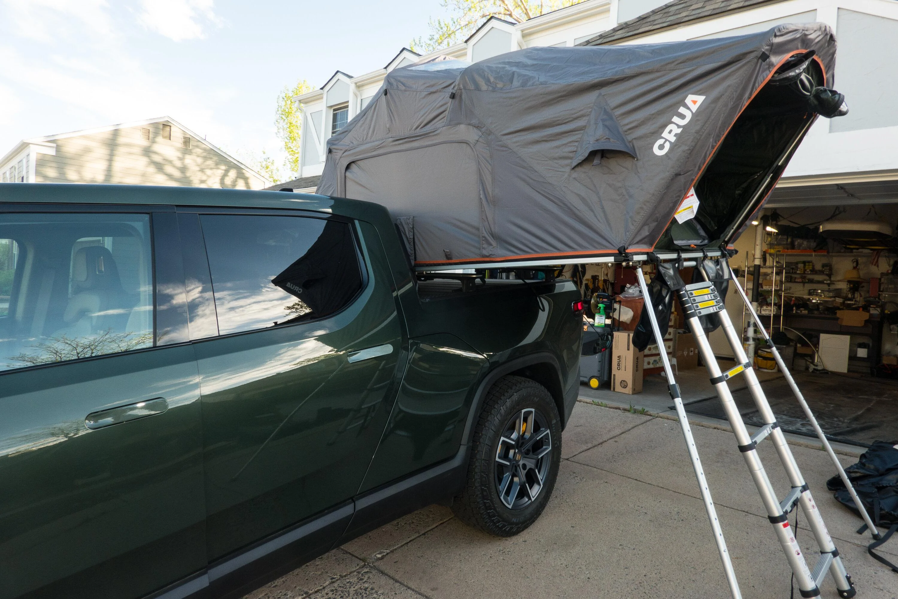 Rivian R1T R1S Non-Rivian rooftop tents 2022-05-11 Rivian _DSC0089