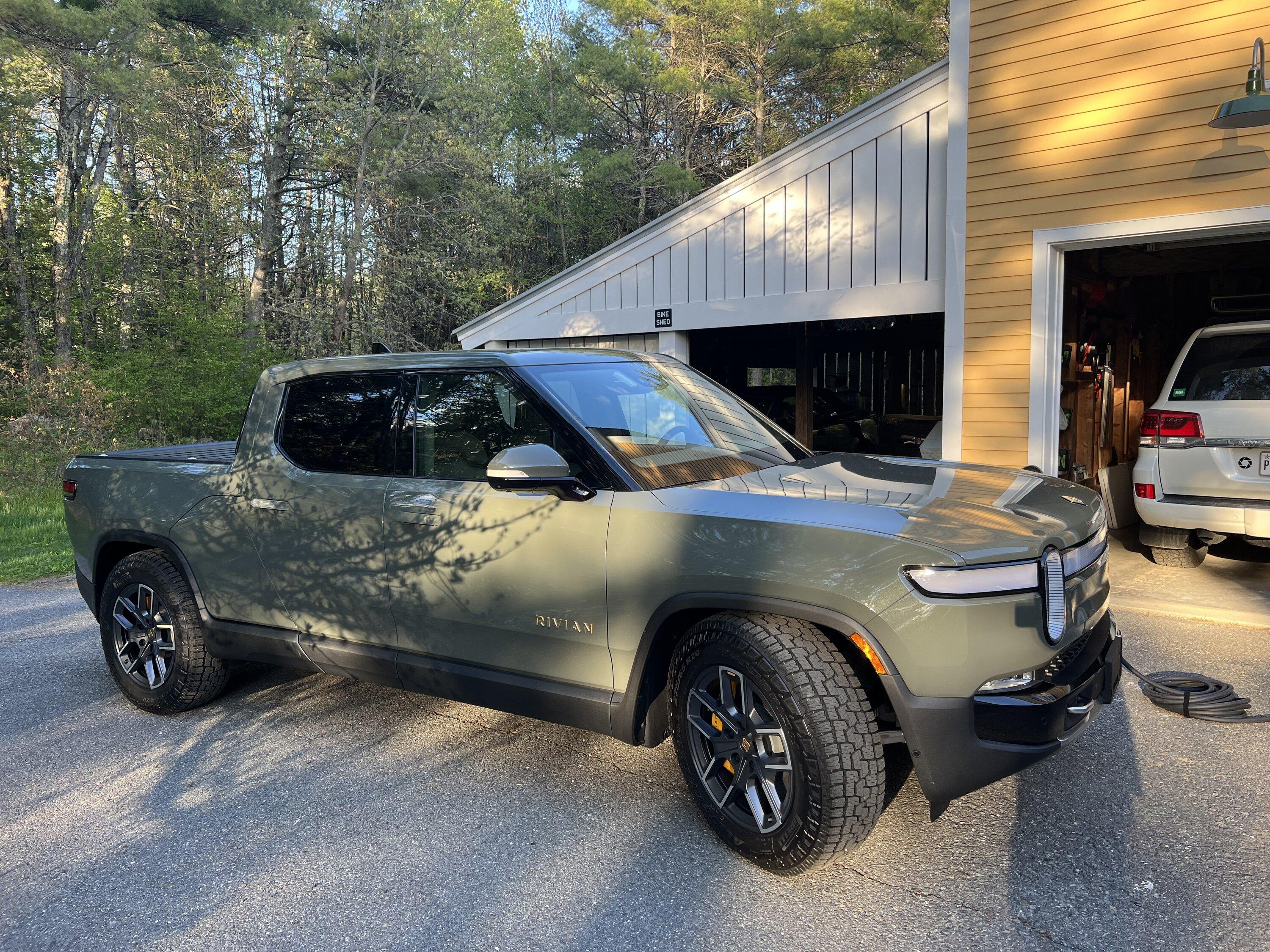 Rivian R1T R1S Maine Rivian Get Together B99D02B5-BB63-4859-9A49-A67F46259413