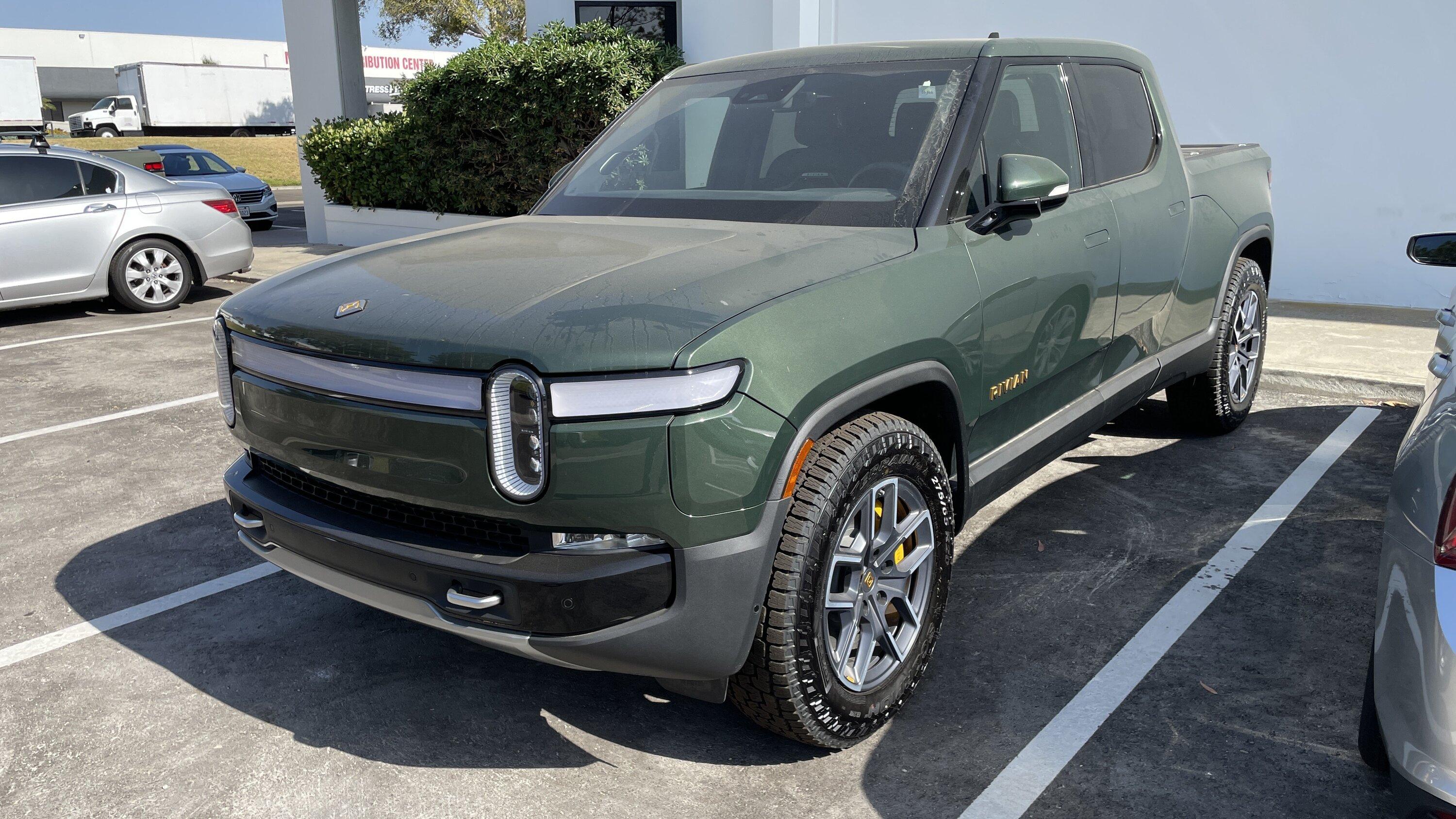 Rivian R1T R1S San Diego Service Center drive-by SD11.JPG