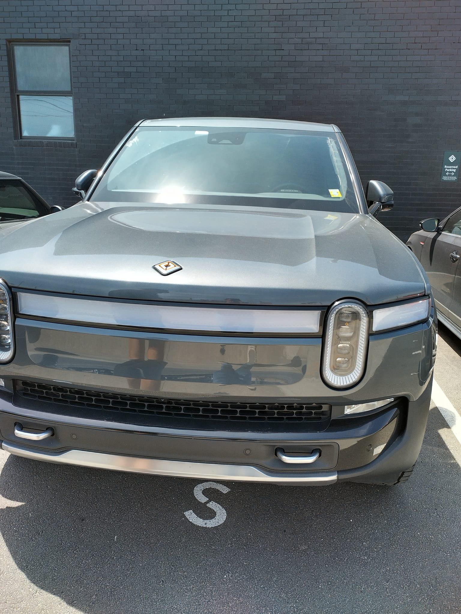 Rivian R1T R1S Current look at Brooklyn Rivian Service Center's parking lot full of R1T Brooklyn Rivian Service Center's parking lot full of R1T7