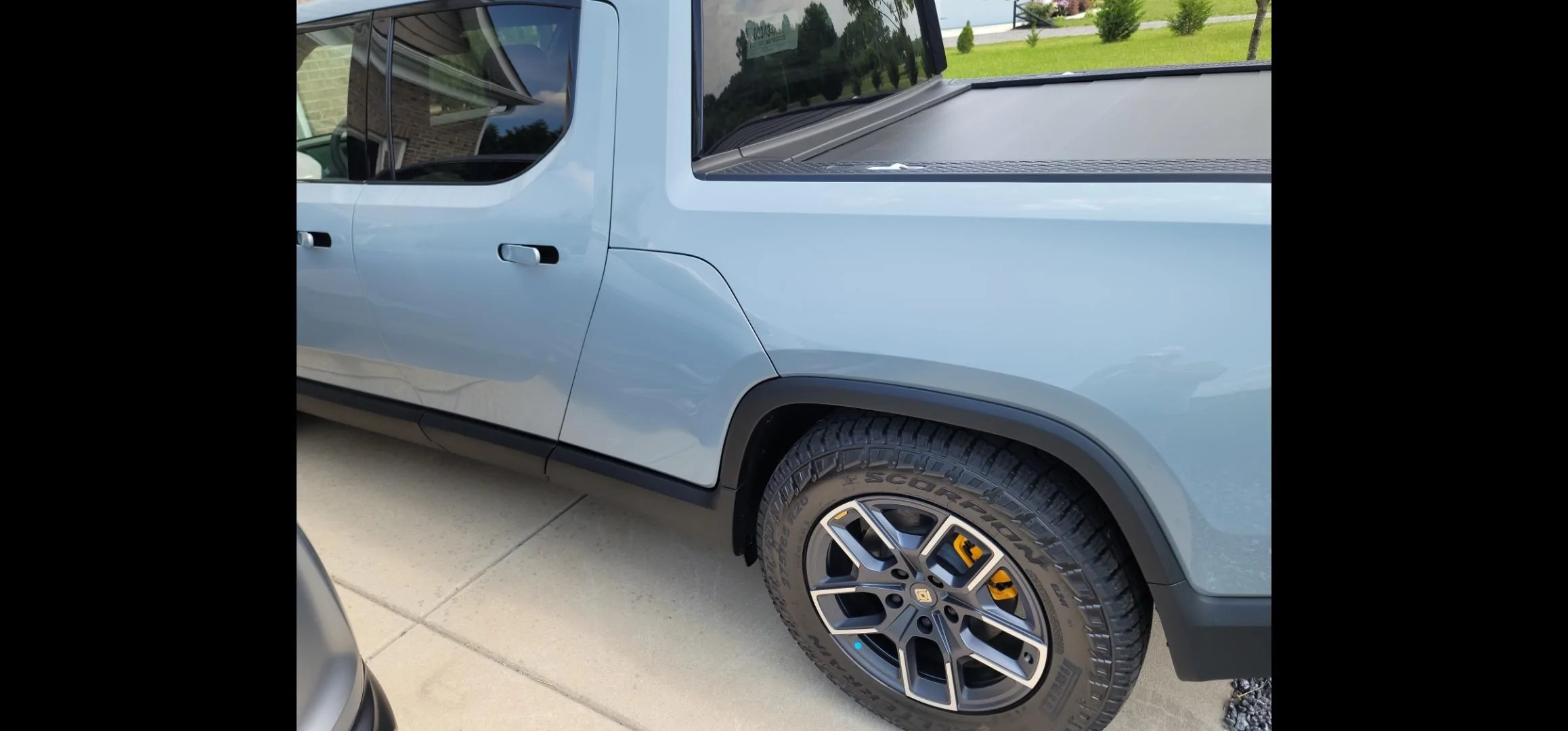Rivian R1T R1S Delivered: The RJ Special...Limestone with Forest Edge Screenshot_20220521-192356_Gallery