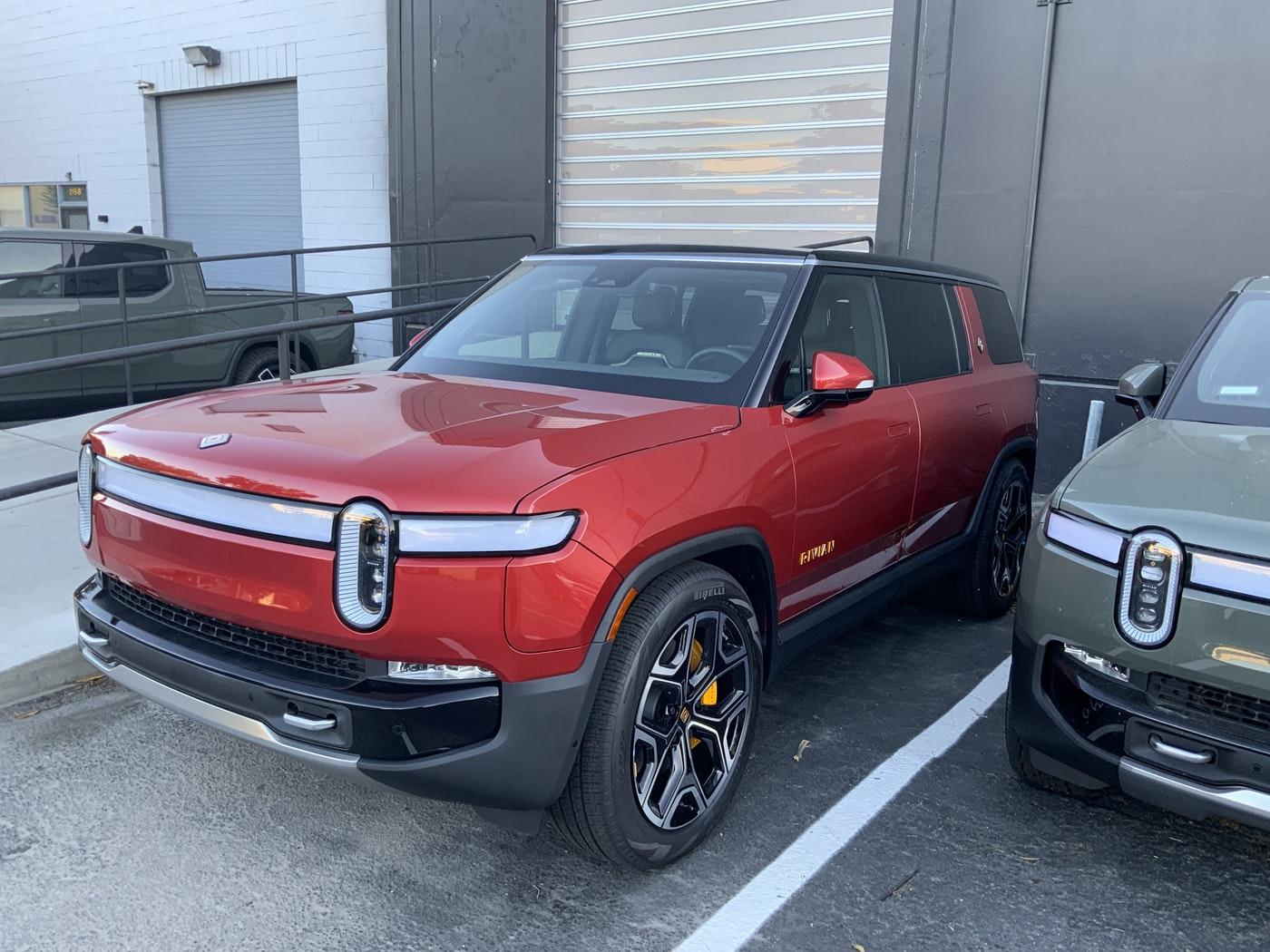 Rivian R1T R1S RED CANYON Rivian Photos Redr1S