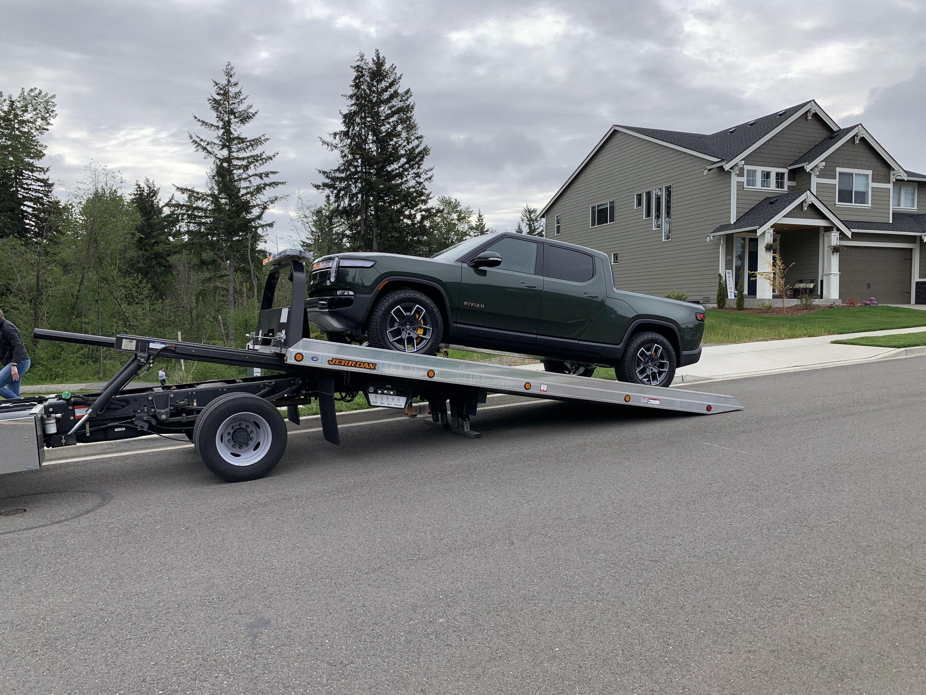 Rivian R1T R1S FOREST GREEN R1T Photos 1653349662372