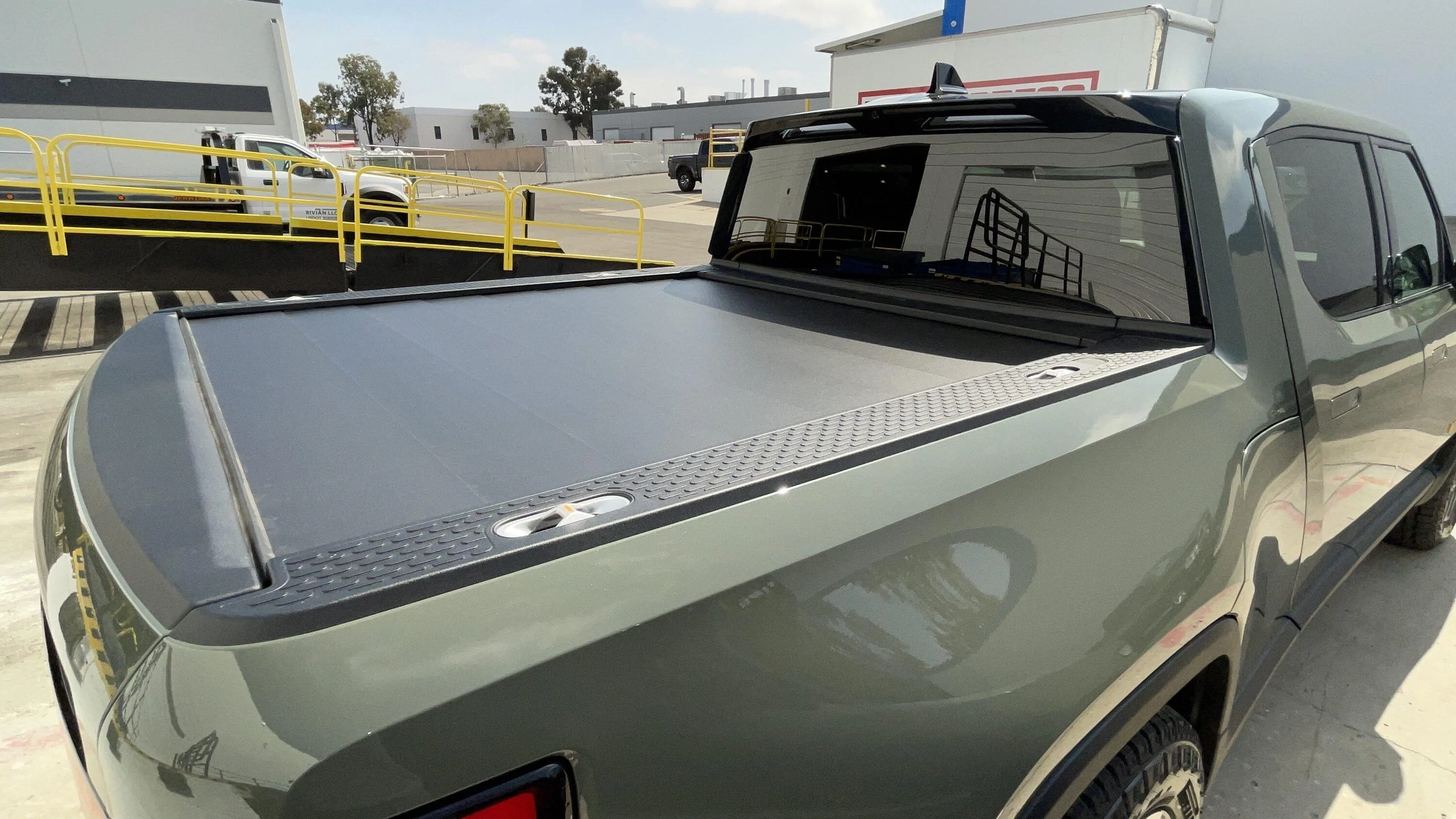 Rivian R1T R1S Pre-Delivery (pre-PDI) photos at service center - things to watch out for (+ look at underbody WITHOUT the Off-road Shield) PRE2