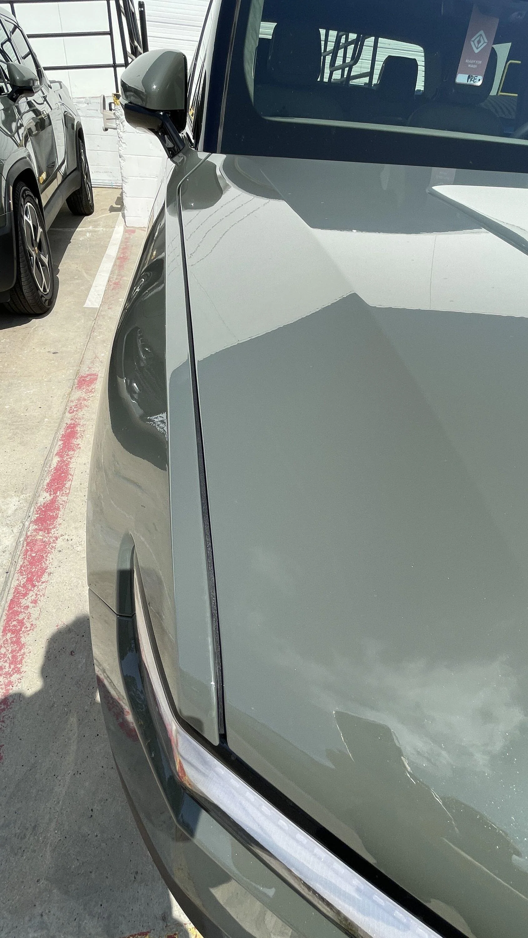 Rivian R1T R1S Pre-Delivery (pre-PDI) photos at service center - things to watch out for (+ look at underbody WITHOUT the Off-road Shield) PRE7