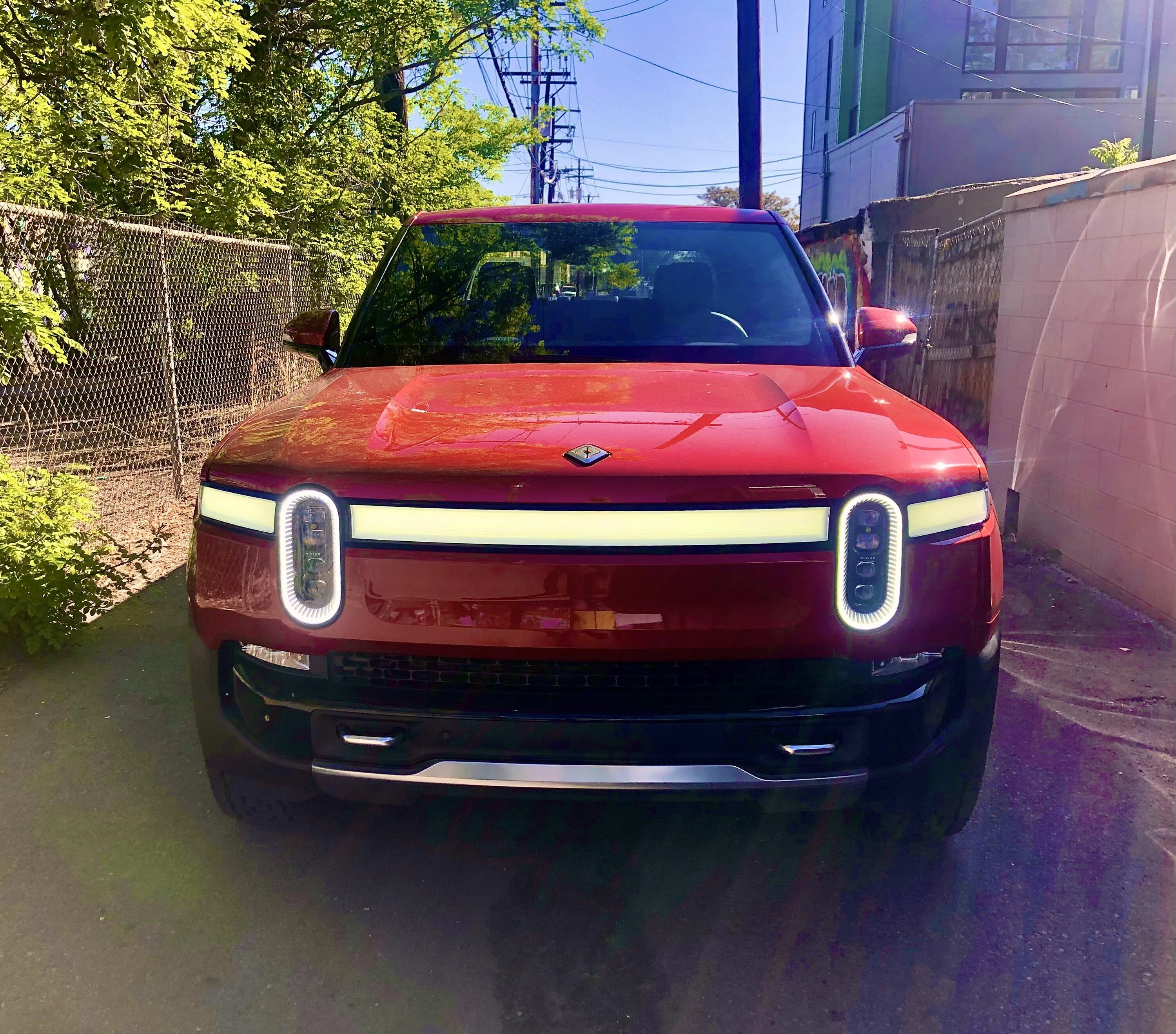 Rivian R1T R1S RED CANYON Rivian Photos FAE8199E-CCF1-44C6-910A-FC82758FF7BD