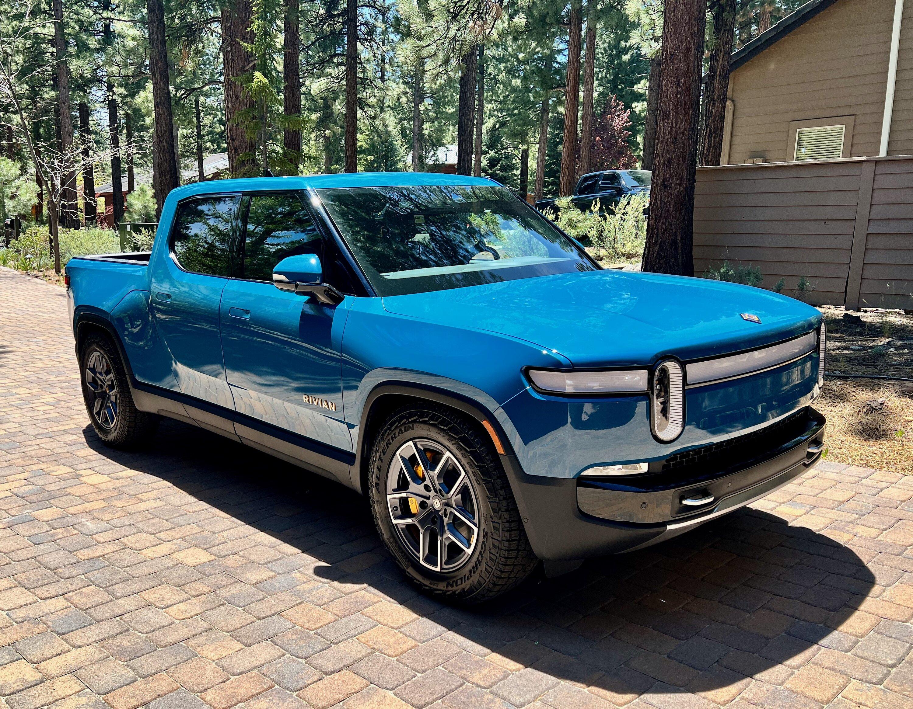 Rivian R1T R1S R1T Max Pack to Large Pack - Delivered May 6 IMG_1216