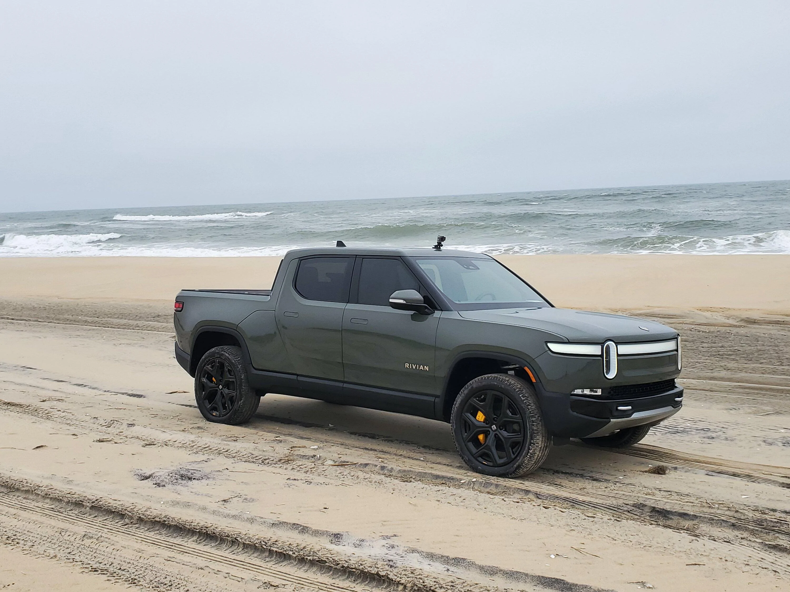 Rivian R1T R1S LAUNCH GREEN R1T Photos 20220525_113739