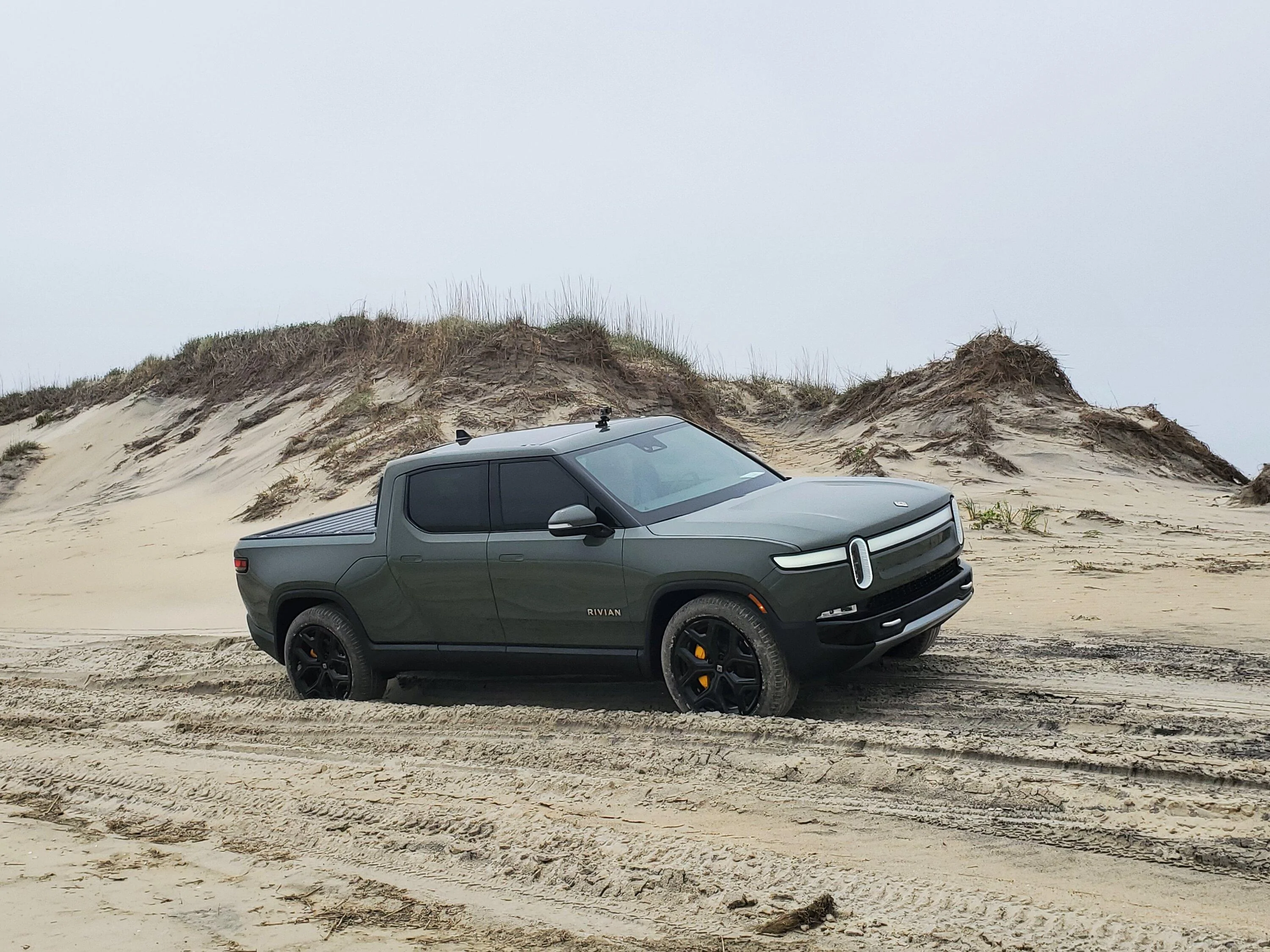 Rivian R1T R1S LAUNCH GREEN R1T Photos 20220525_120411