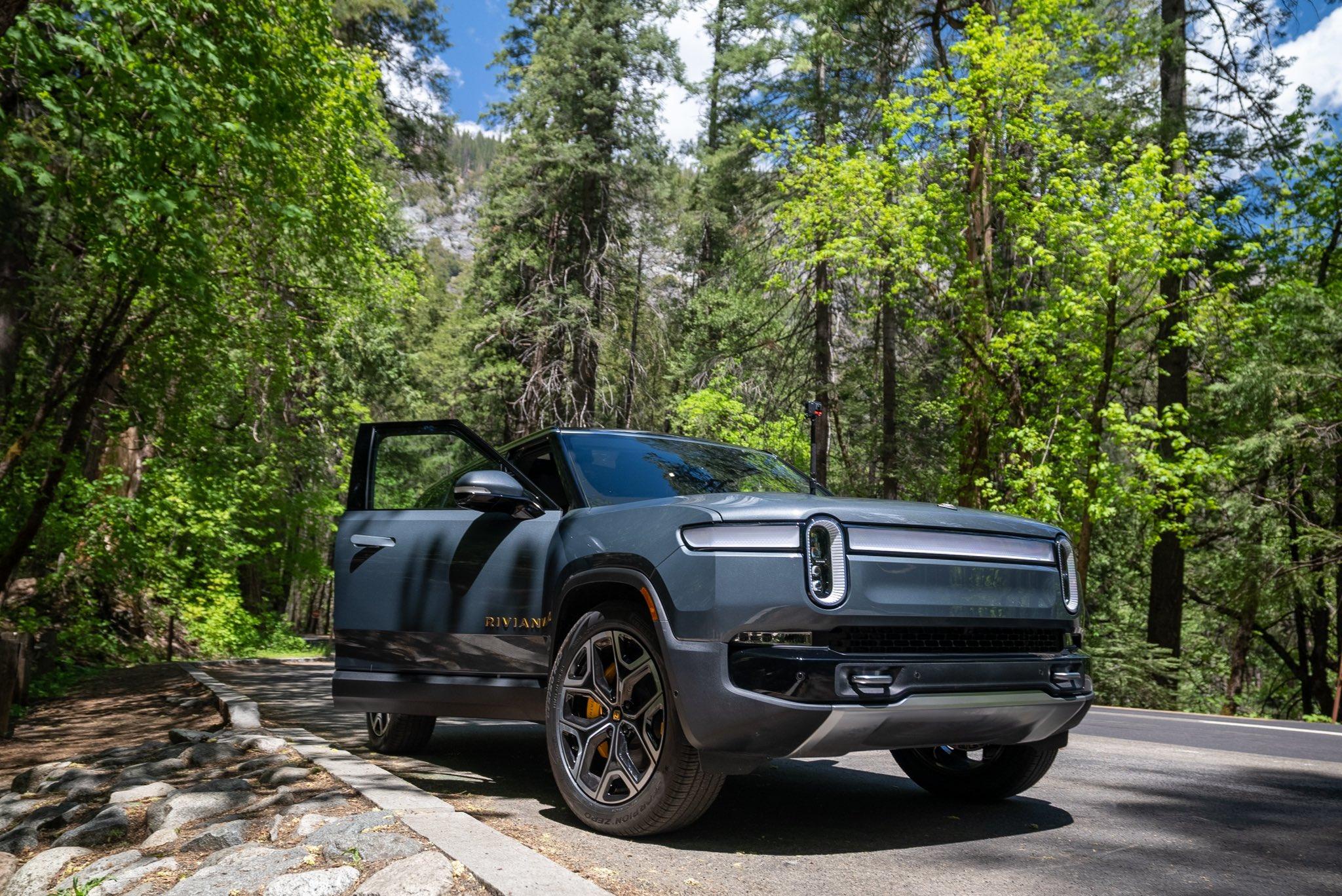 Rivian R1T R1S El CAP GRANITE Rivian Photos FToTukCX0AArrj4