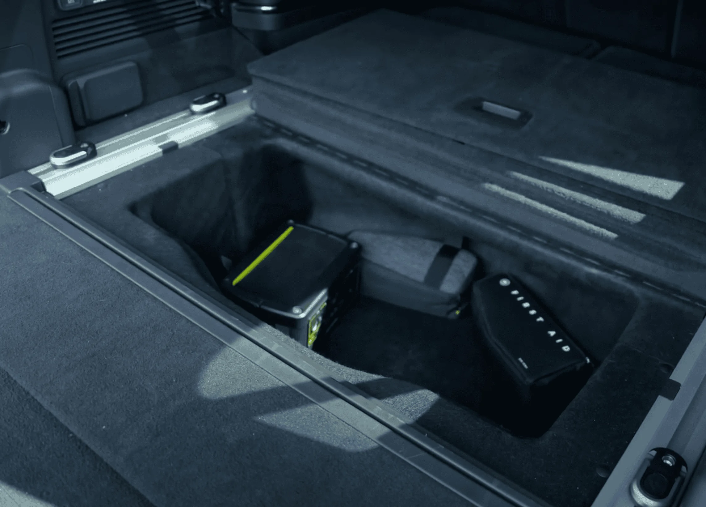 Rivian R1T R1S R1S first look videos from Yosemite [shows space available with seats folded, connections, & storage] Screen Shot 2022-05-26 at 4.19.01 PM