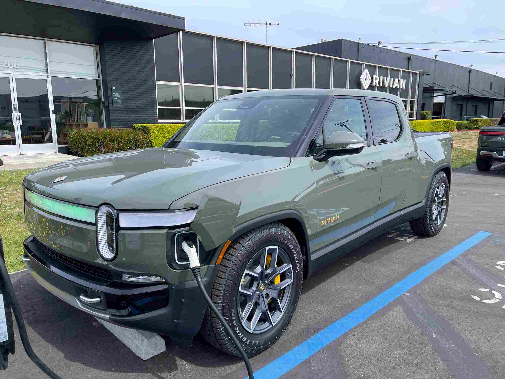 Rivian R1T R1S Oct-Dec 2022 Delivery Windows A5FB7411-2C49-4676-A444-A129B4DD2240
