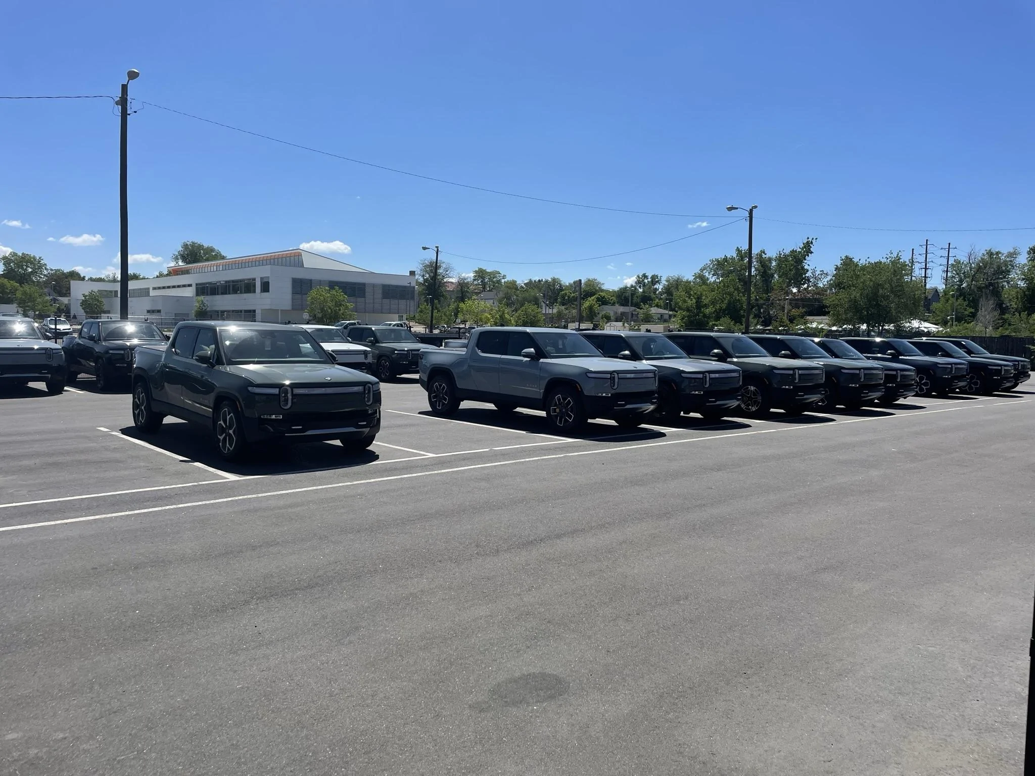 Rivian R1T R1S What R1S exterior color have you definitely decided upon? 2DE3B638-628B-40D1-86D0-6F7BD2465860