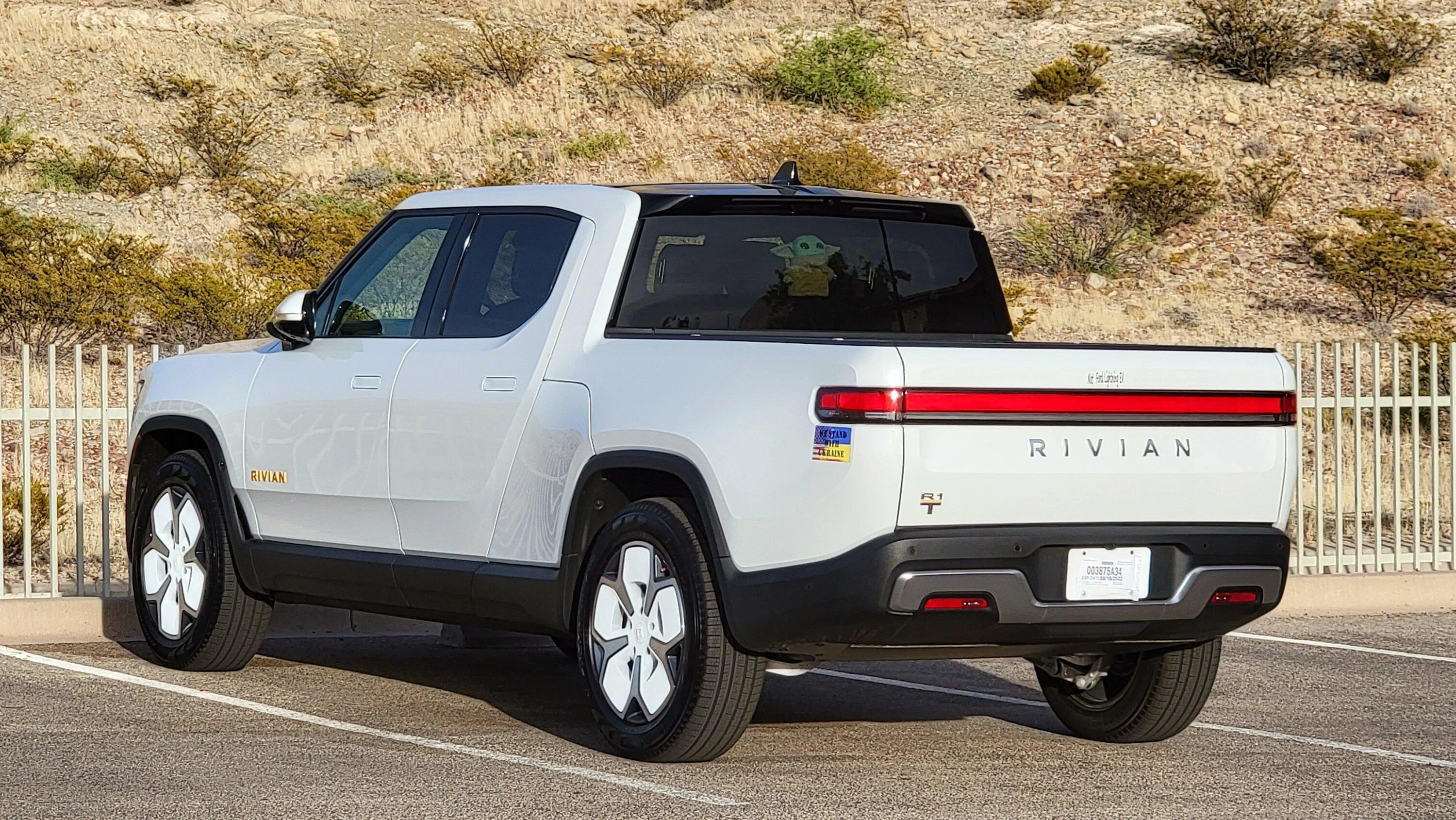 Rivian R1T R1S Introductions! Drop in and say hello new and old members... 20220528_190130