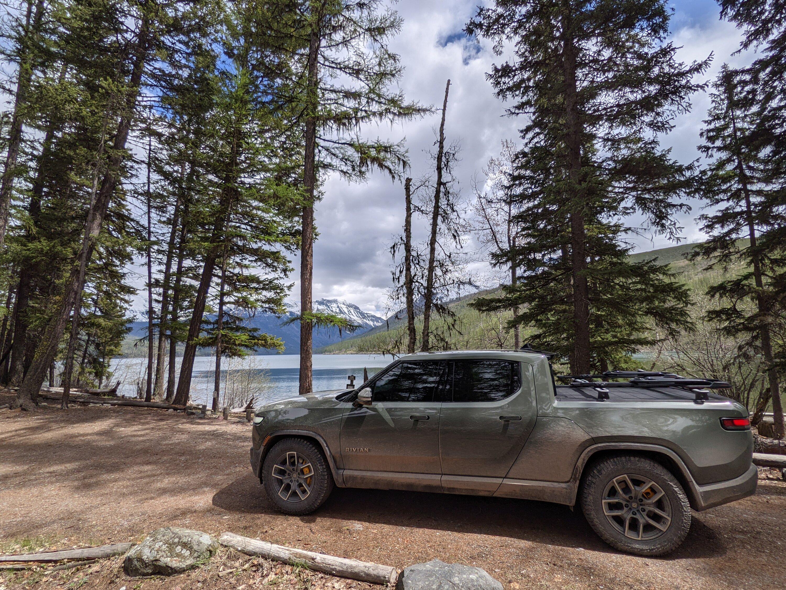 Rivian R1T R1S LAUNCH GREEN R1T Photos PXL_20220528_190804155