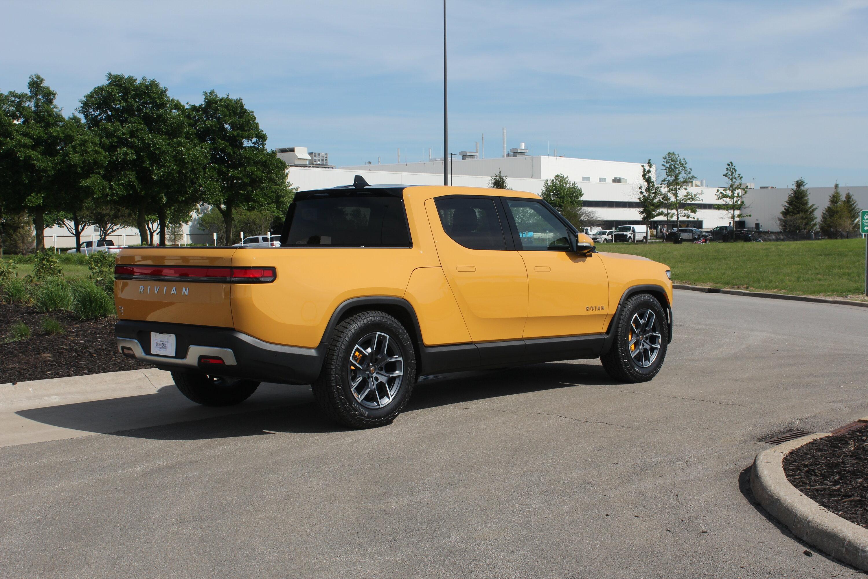 Rivian R1T R1S COMPASS YELLOW R1T Photos IMG_0339.JPG