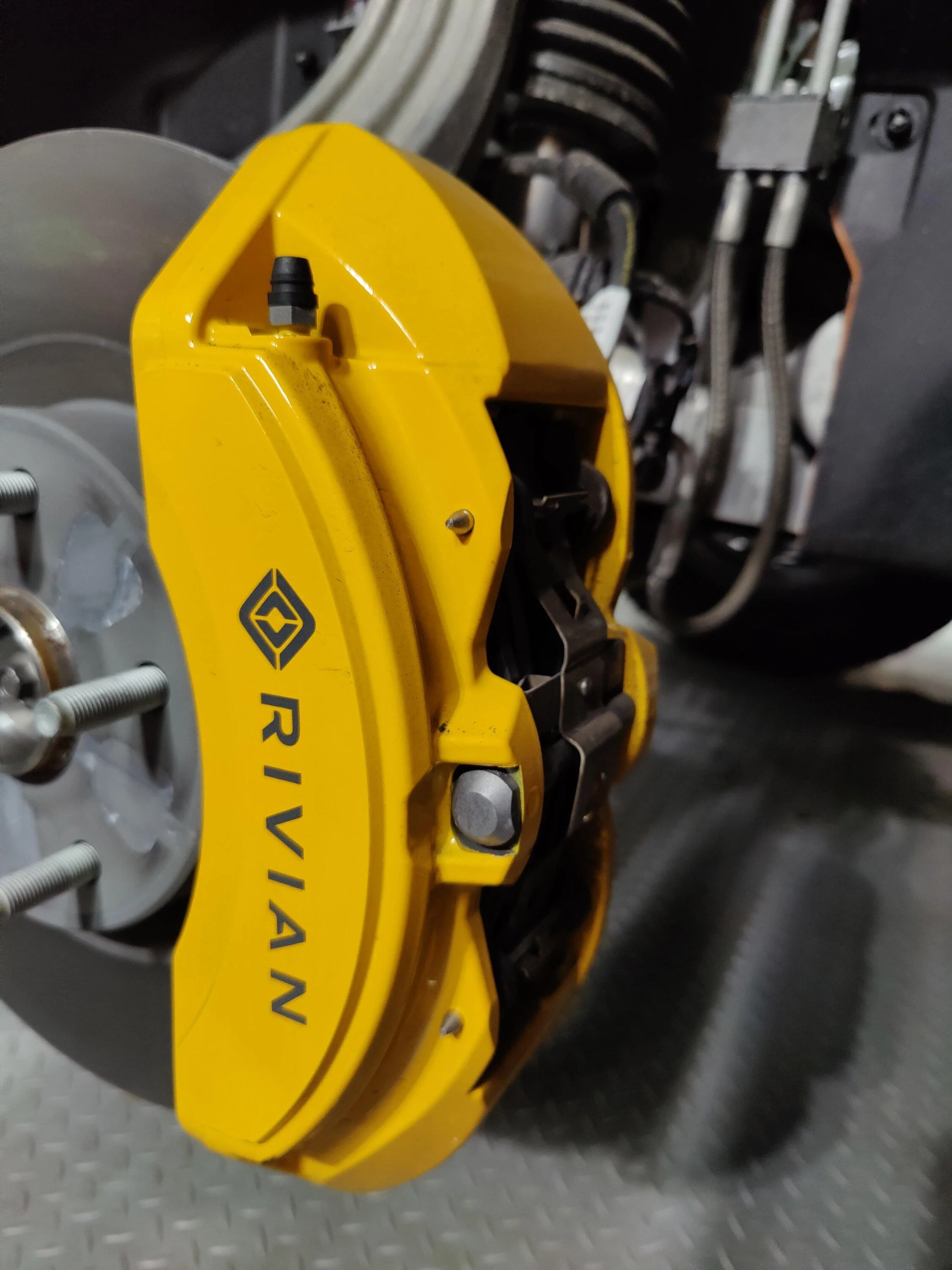 Rivian R1T R1S R1T 20" AT Wheel Weight, Specs, Offset, Bolt Pattern, Construction IMG20220517204823