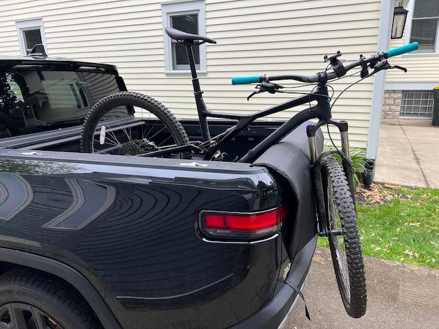 Rivian R1T R1S MTB Tailgate Pad IMG_0910