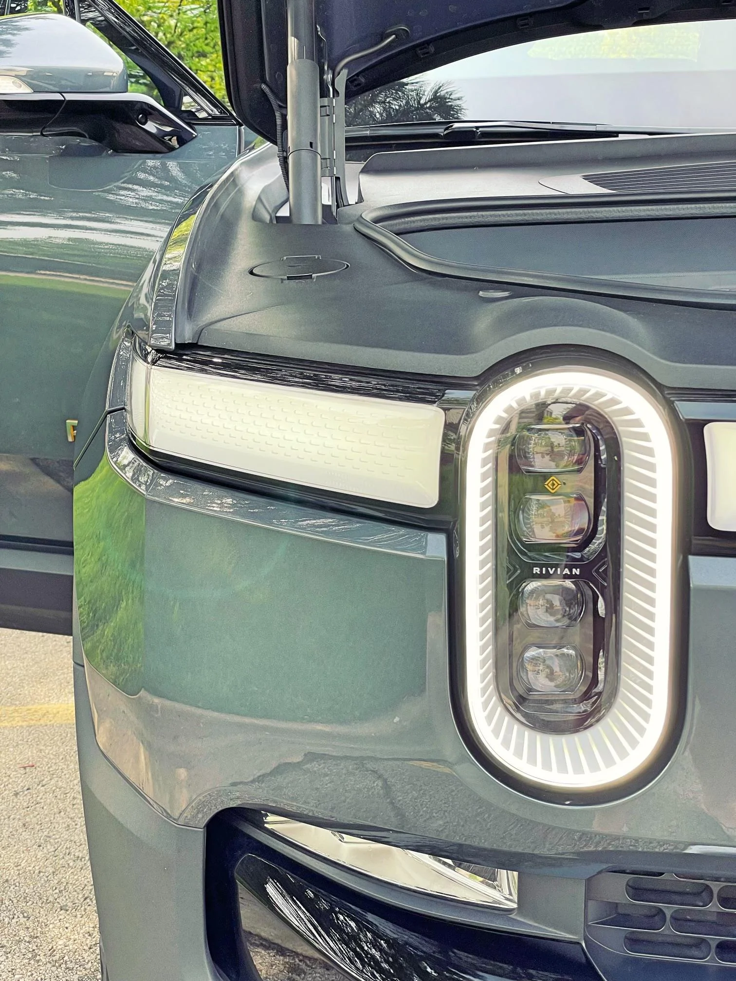 Rivian R1T R1S El CAP GRANITE Rivian Photos tempImageftpsR9