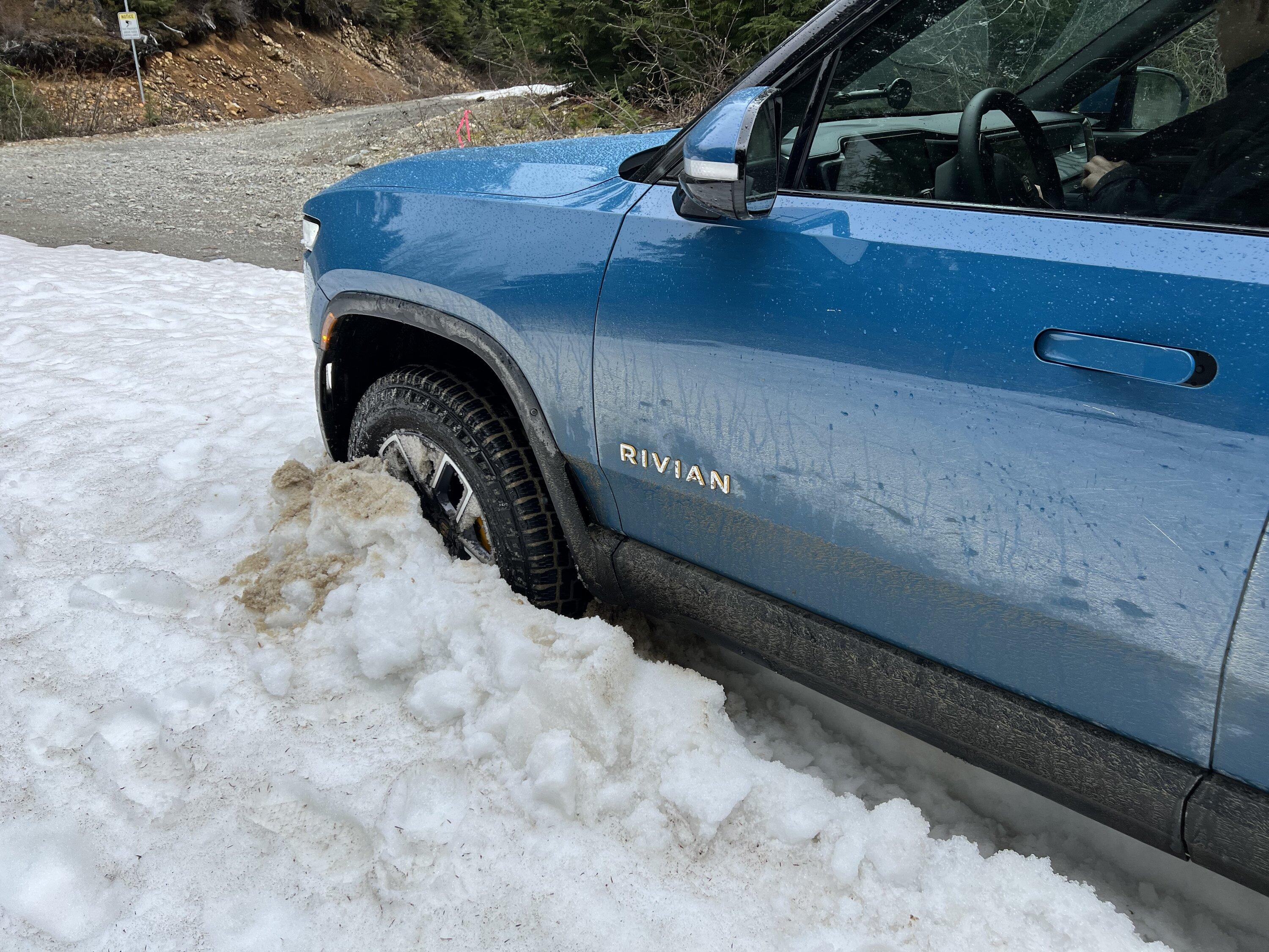 Rivian R1T R1S UPDATED 6/2 - Delivery day (Hello!) and Return day (Goodbye)  ... argh! "Ride height change not possible due to overheated air compressor" DC3CEF15-F1E3-422F-84DF-56D5A19D63BE