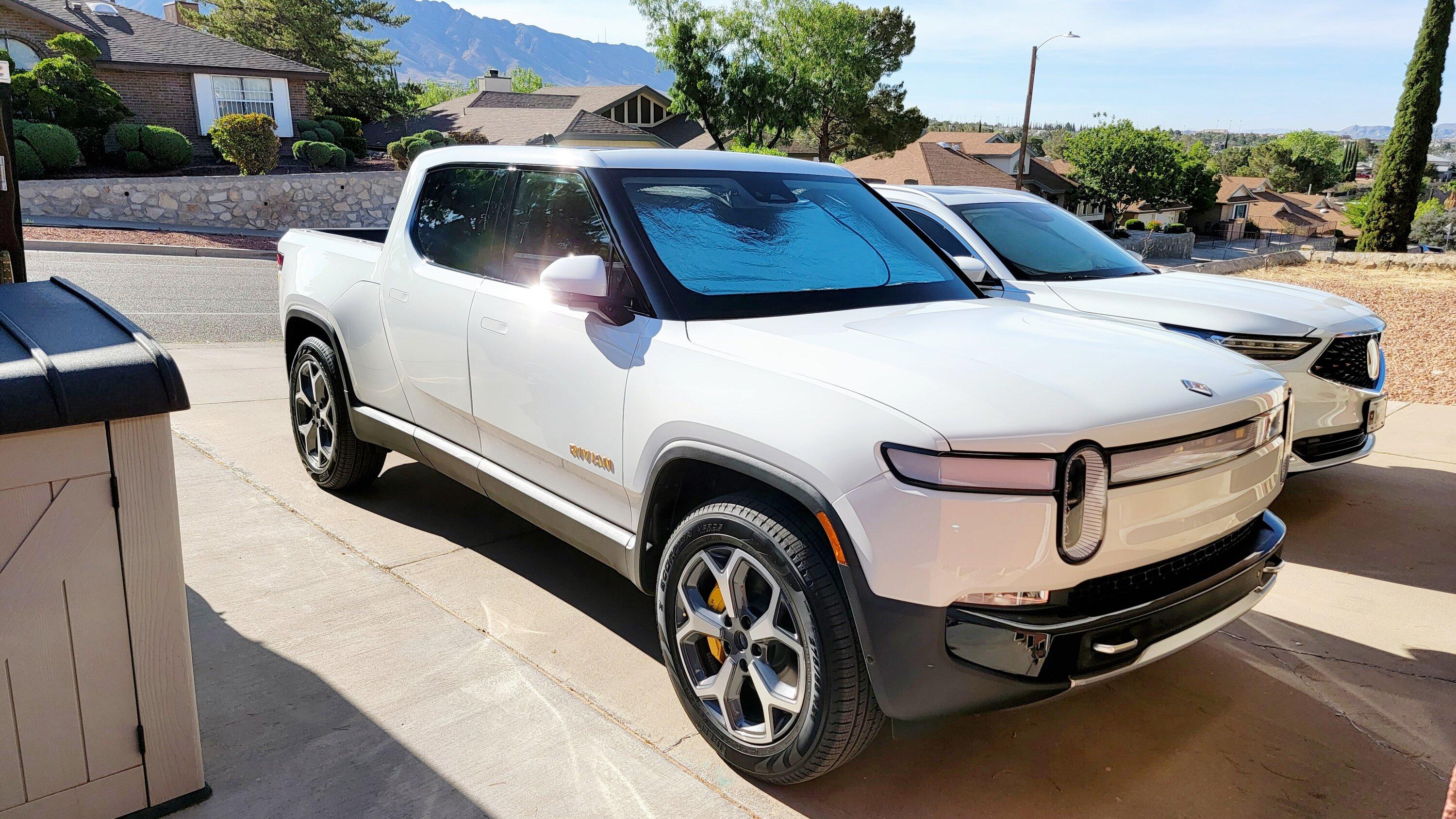 Rivian R1T R1S Latest VIN check R1T. What is the real production rate... 20220529_082818