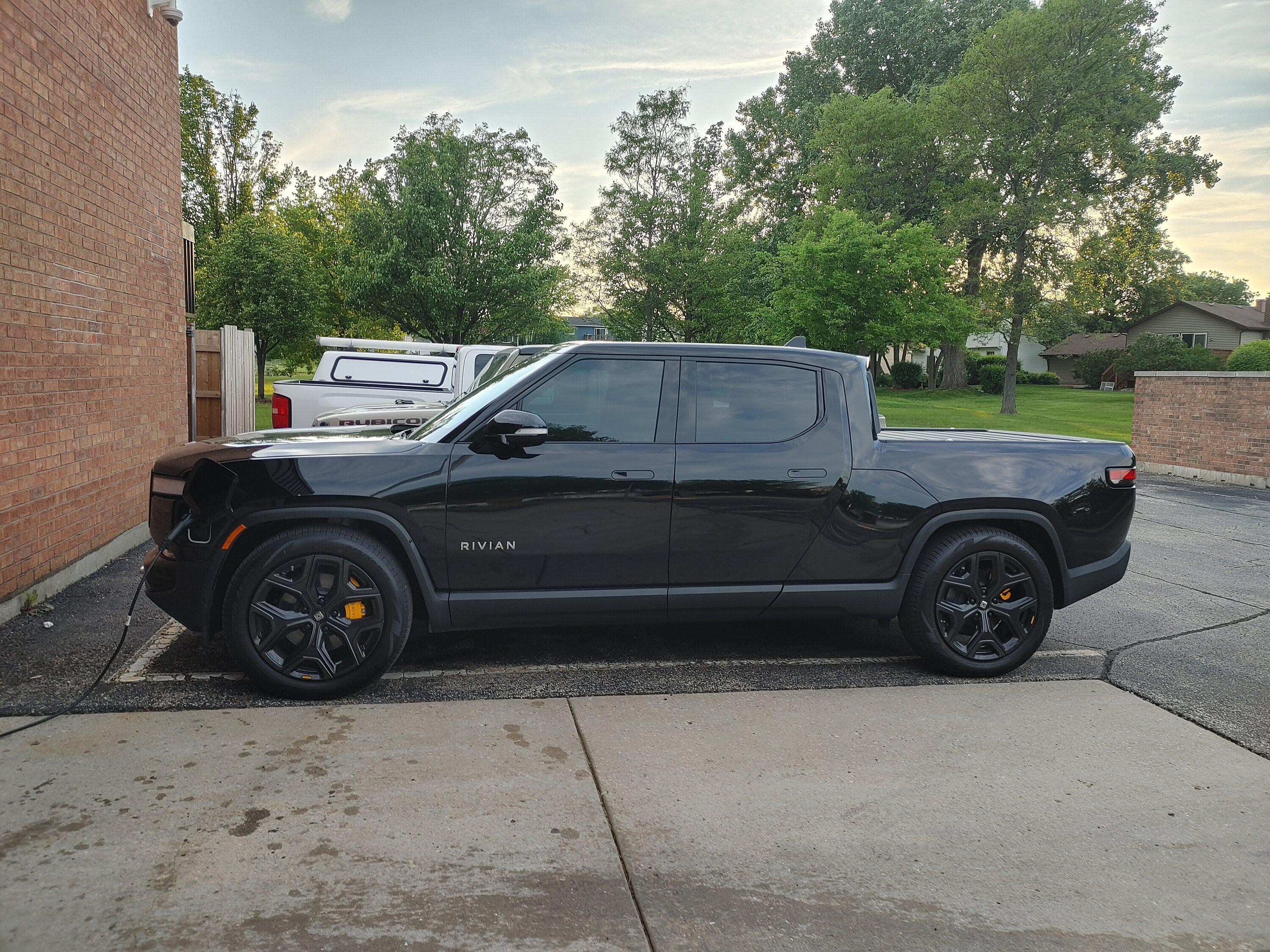 Rivian R1T R1S The Built In Navigation Solution 0601221942a_HDR