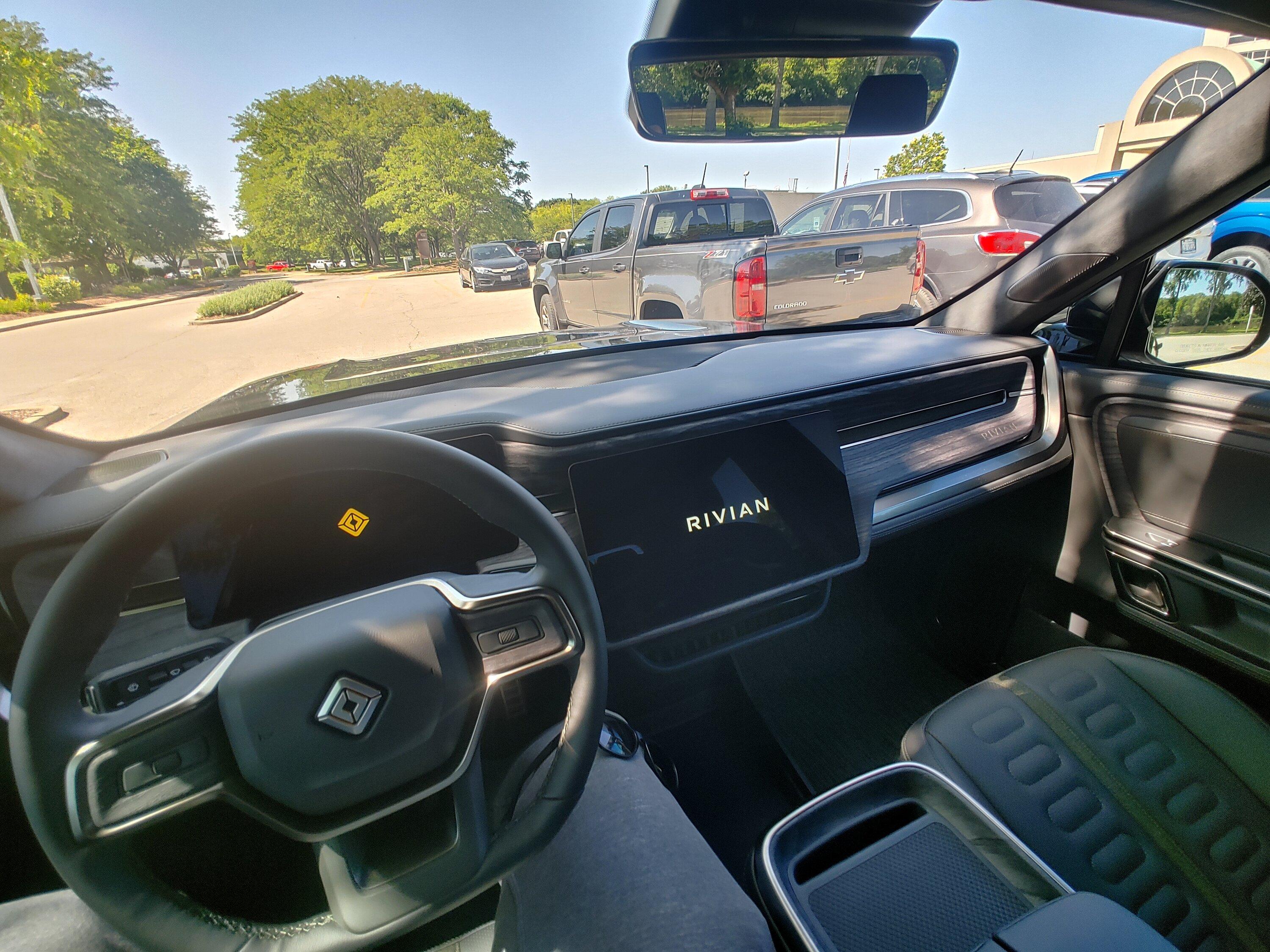 Rivian R1T R1S Gear Guard No Longer Working? 0603221020b_HDR