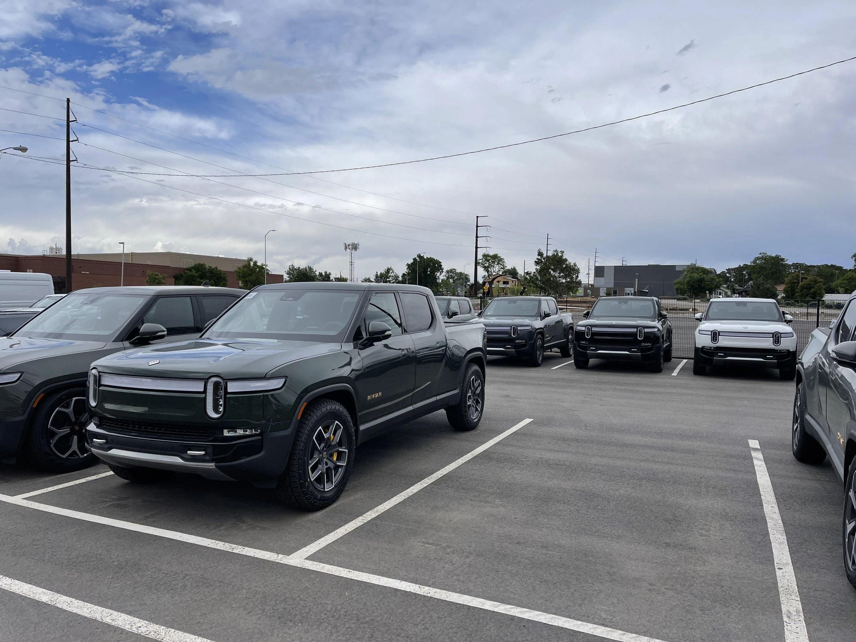 Rivian R1T R1S Colorado Checking In C4D1ACD7-C199-4980-9200-A95661A4C32D