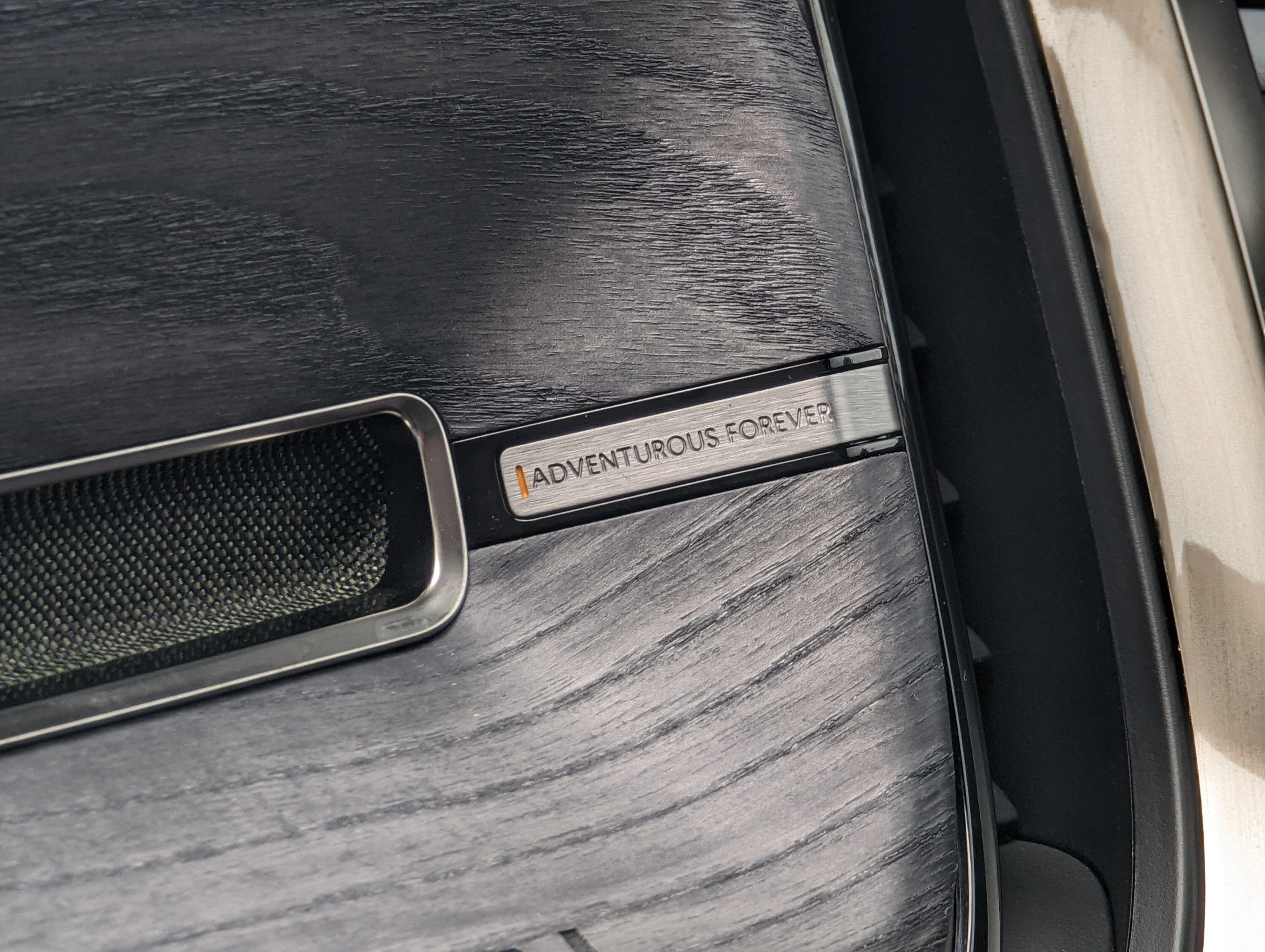 Rivian R1T R1S Adventure vs Launch Edition Trim details PXL_20220604_172631872