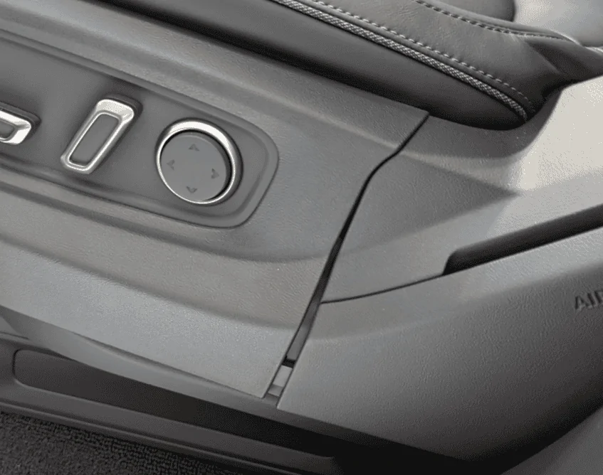 Rivian R1T R1S Anybody have this issue with their seats? Screenshot_20220604-224833