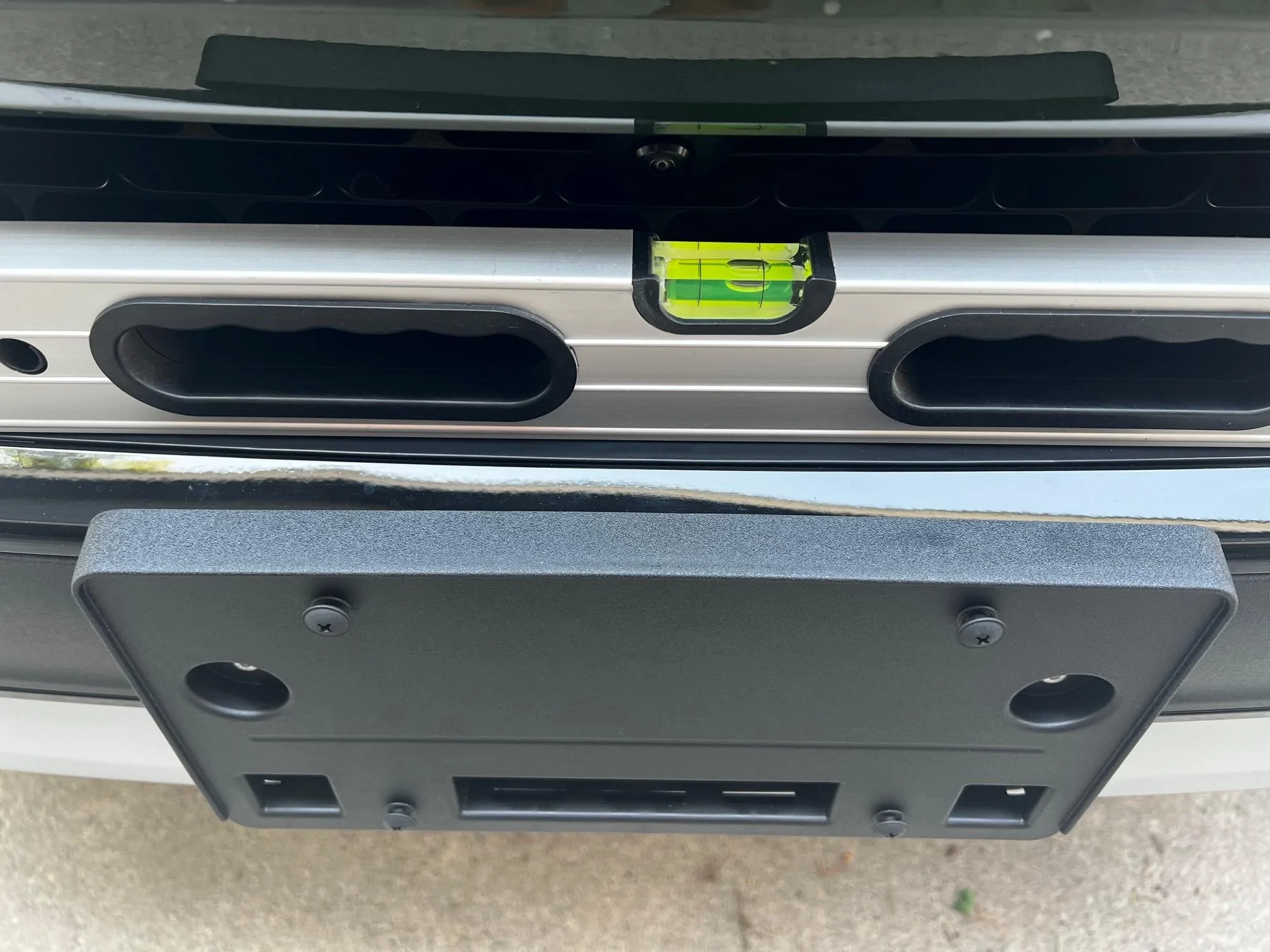 Rivian R1T R1S Passenger side lower than driver side. R1