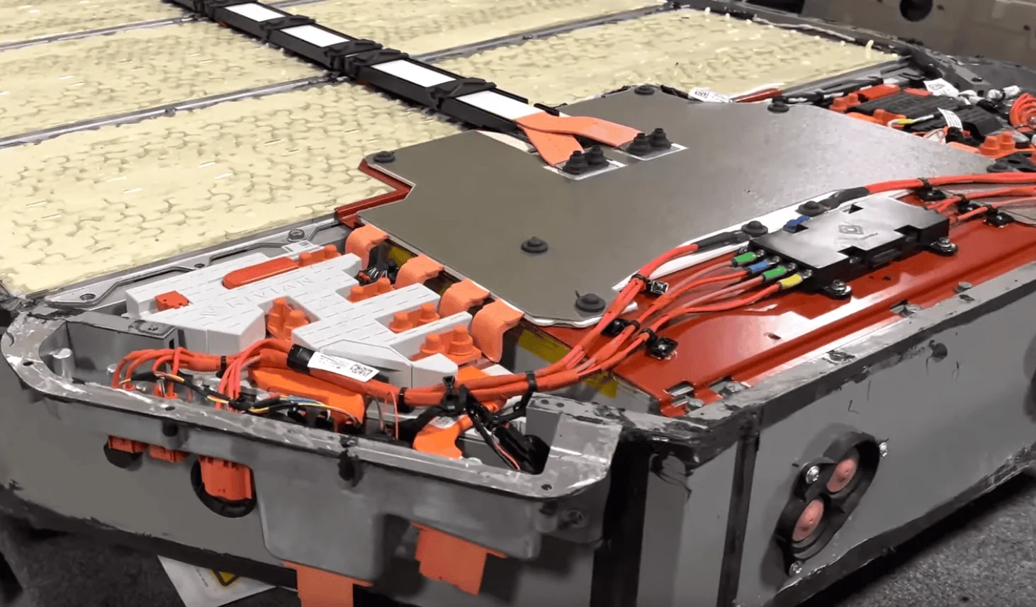 Rivian R1T R1S R1 Teardown 1654625567622