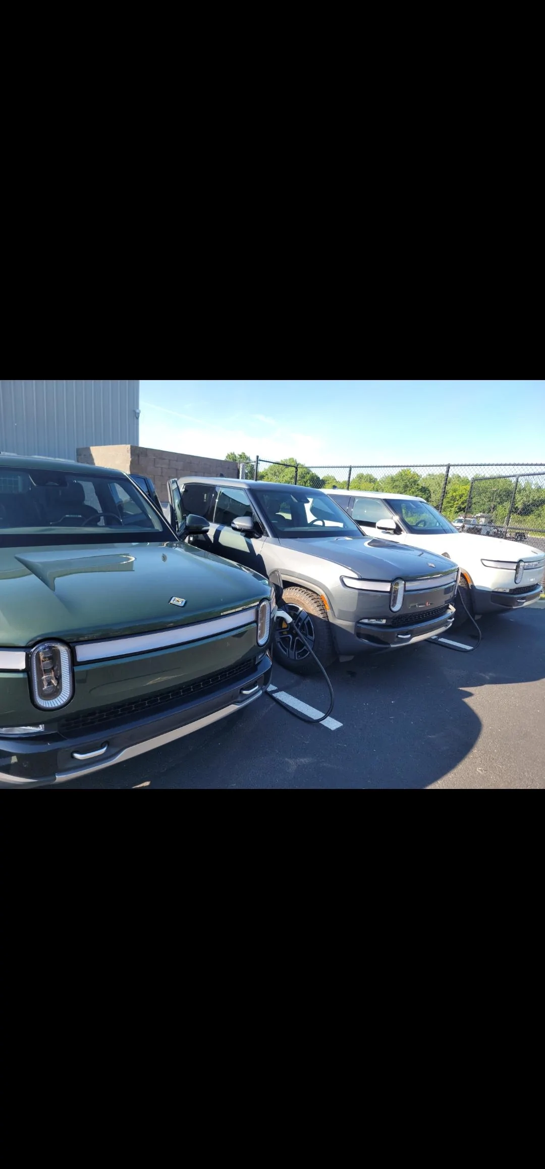 Rivian R1T R1S Worst fears came true. My R1T died at a light. Update today(8/18) Screenshot_20220607-084316_Gallery