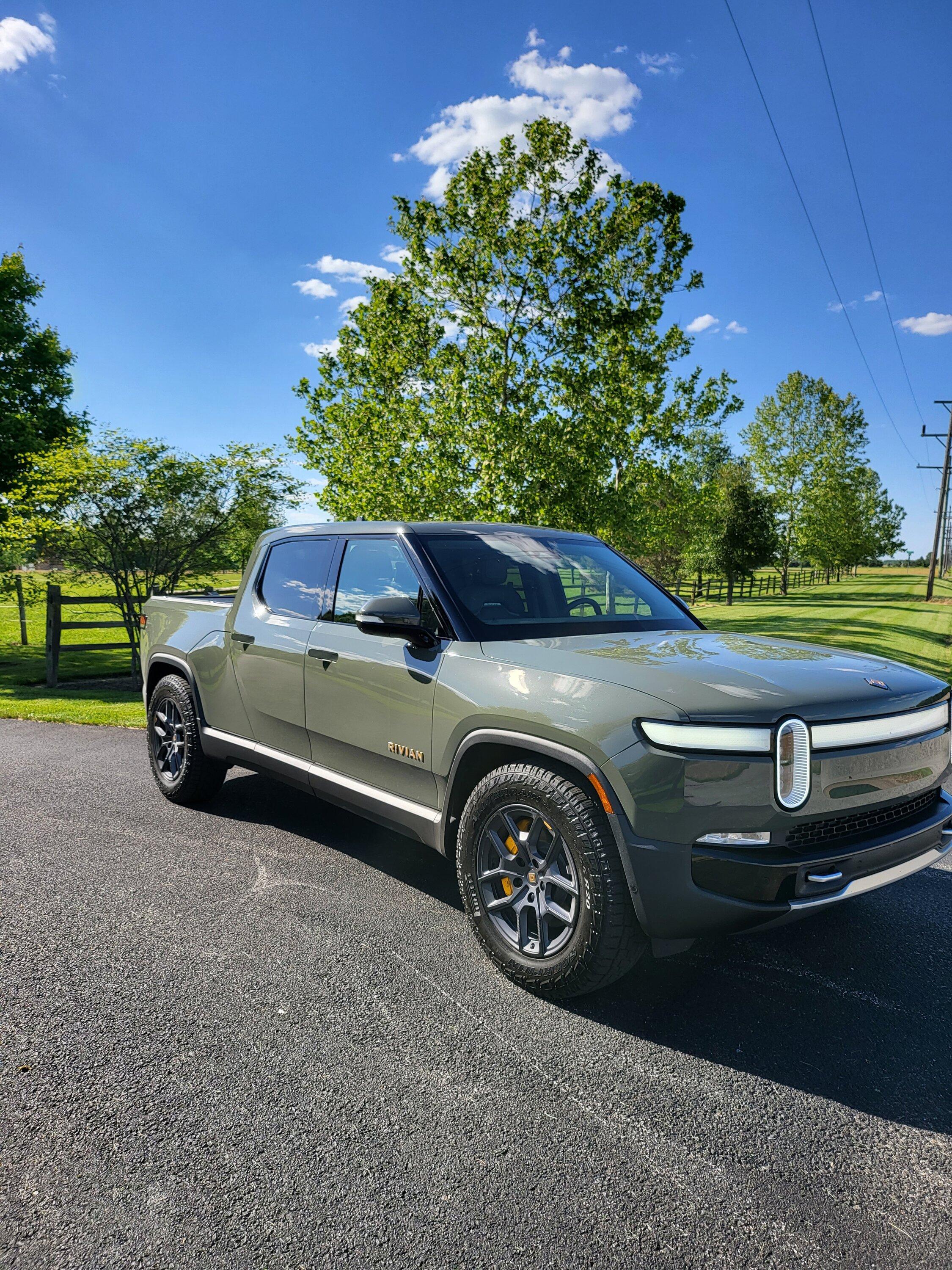 Rivian R1T R1S Hoosier Rivian Pre-Orders? 20220603_174435