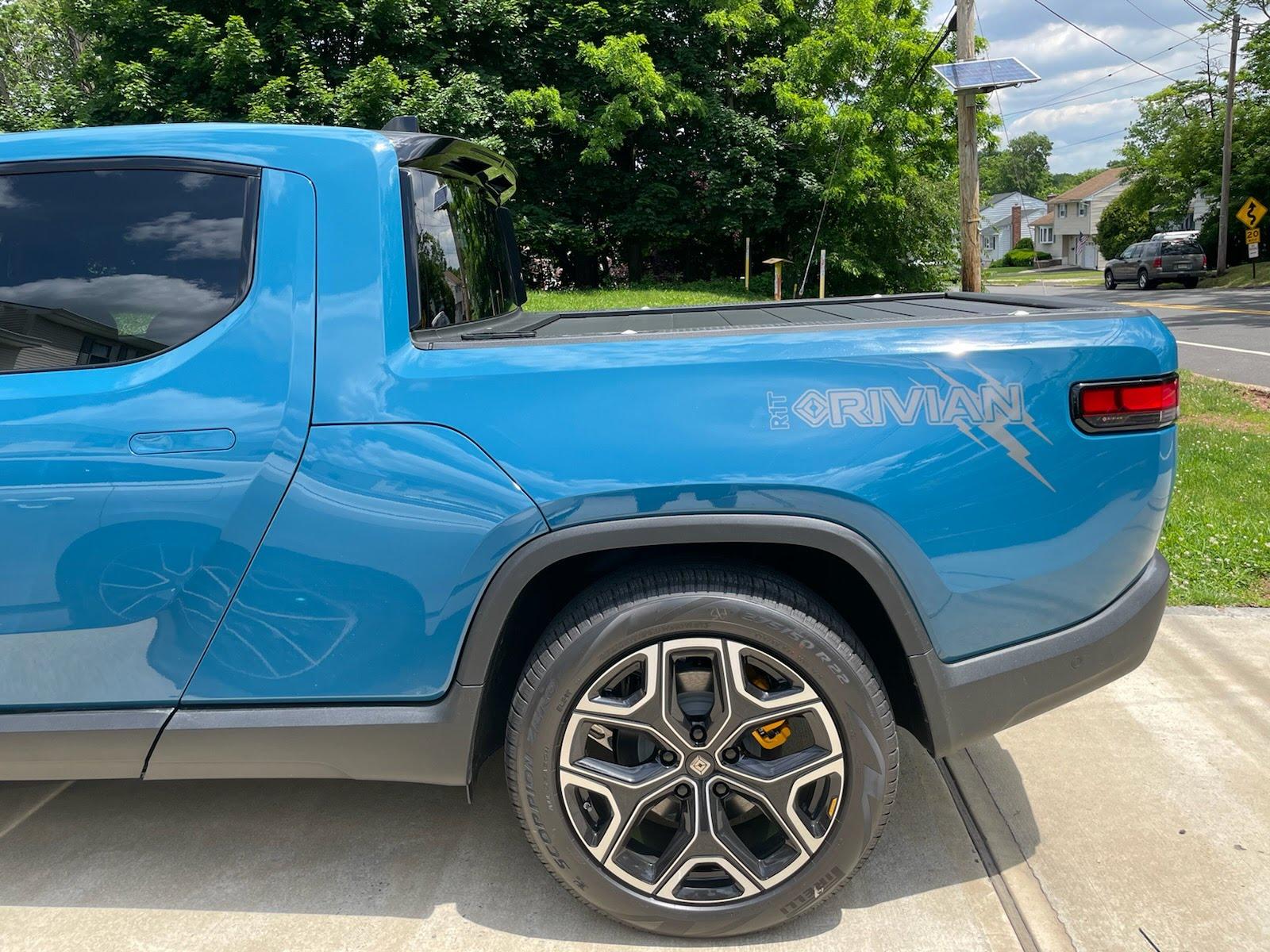 Rivian R1T R1S Free Rivian R1T Custom Graphic Decals Client Install 378