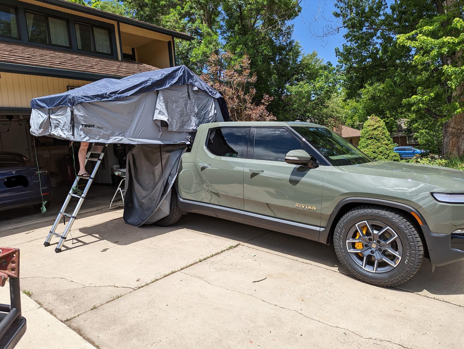 Rivian R1T R1S Non-Rivian rooftop tents PXL_20220609_194809708
