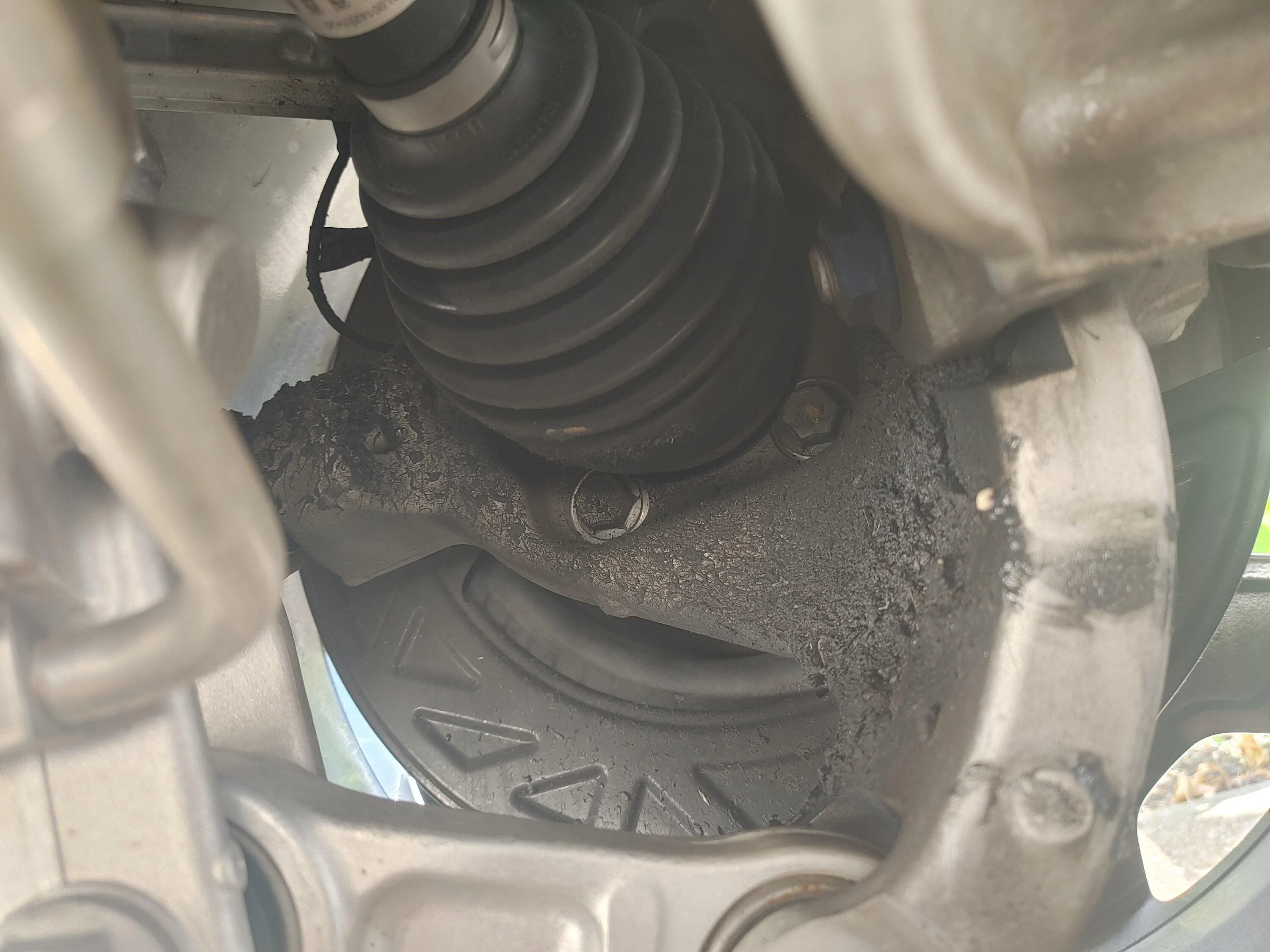 Rivian R1T R1S R1T CV Axle Boot Issues (Q&A) 0609221541_HDR