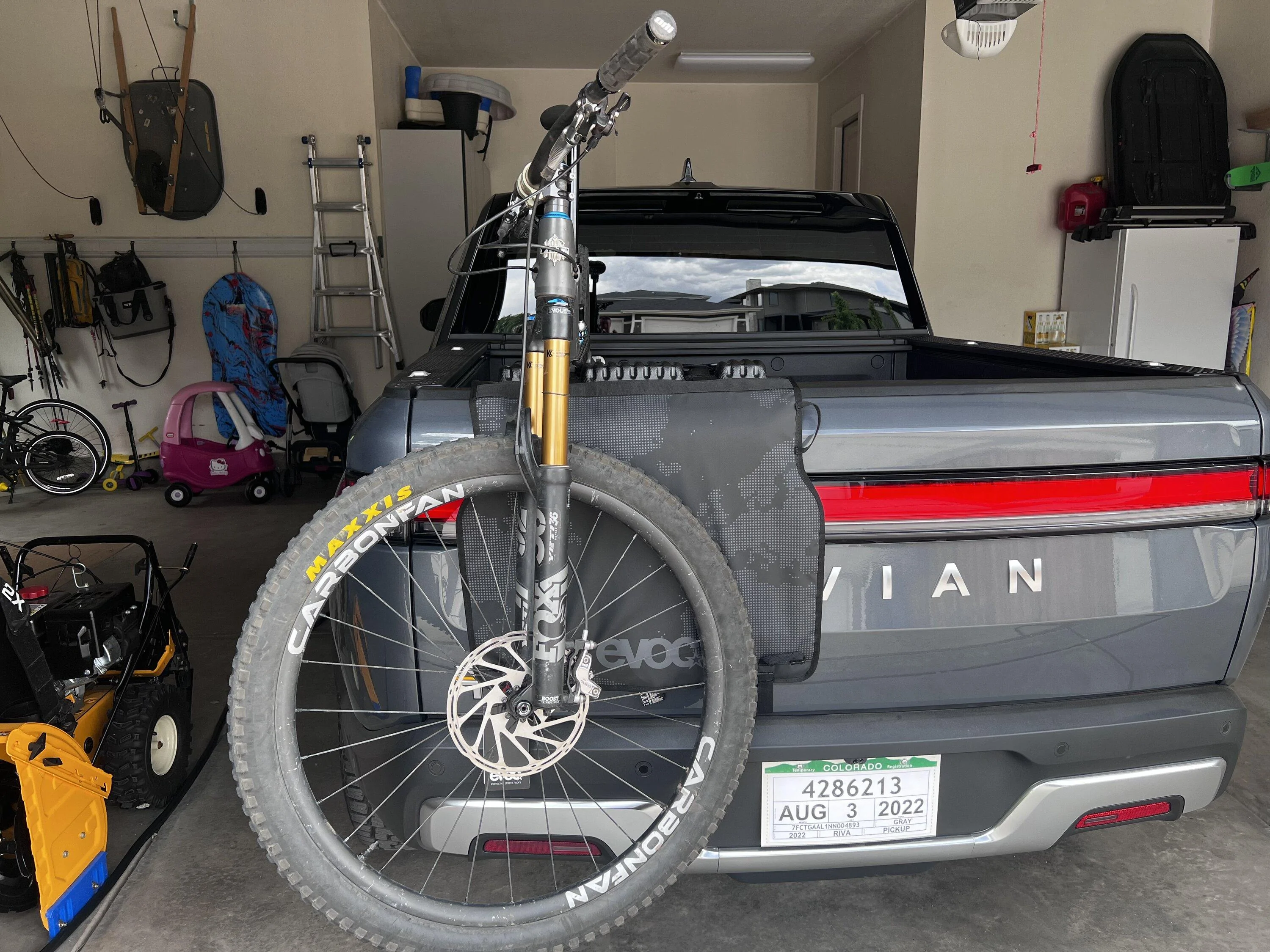 Rivian R1T R1S MTB Tailgate Pad 8CBA2BC1-8DE2-4EBC-A9CA-278CEC29B9BE