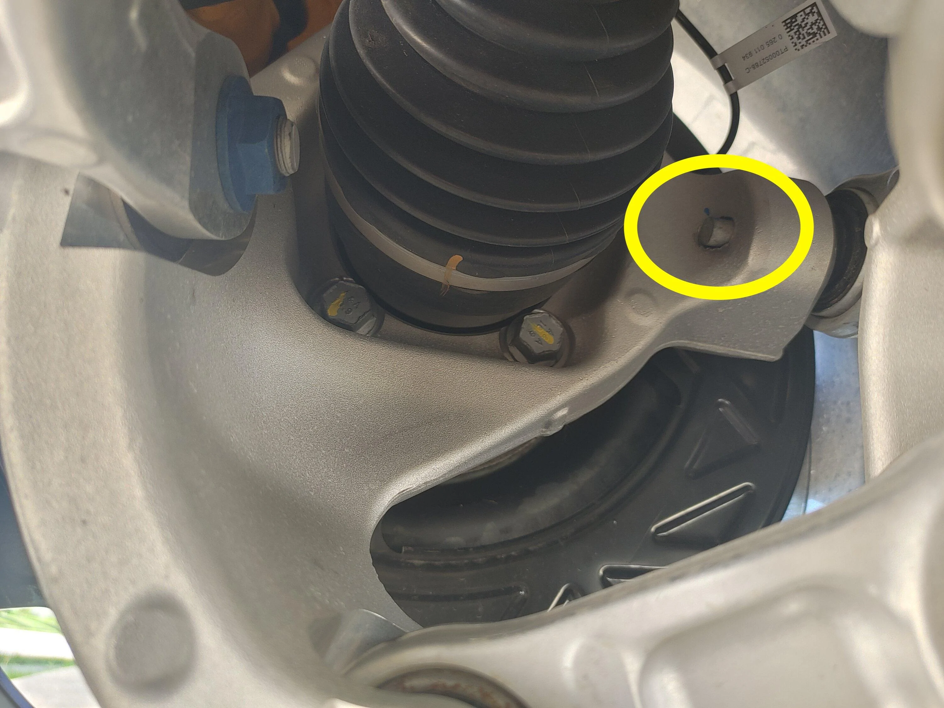 Rivian R1T R1S R1T CV Axle Boot Issues (Q&A) 0609221541c_HDR