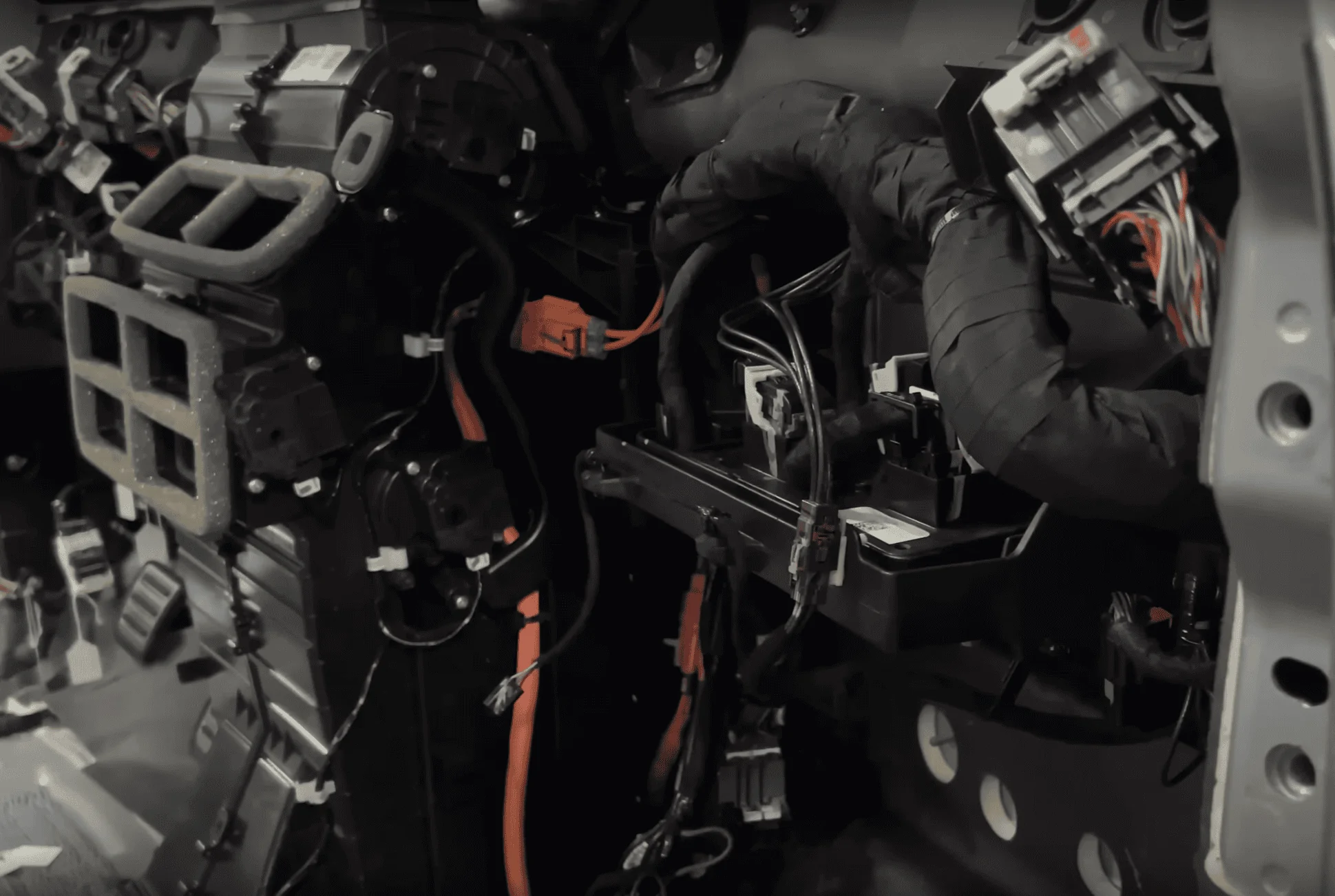 Rivian R1T R1S R1 Teardown 1655304696236